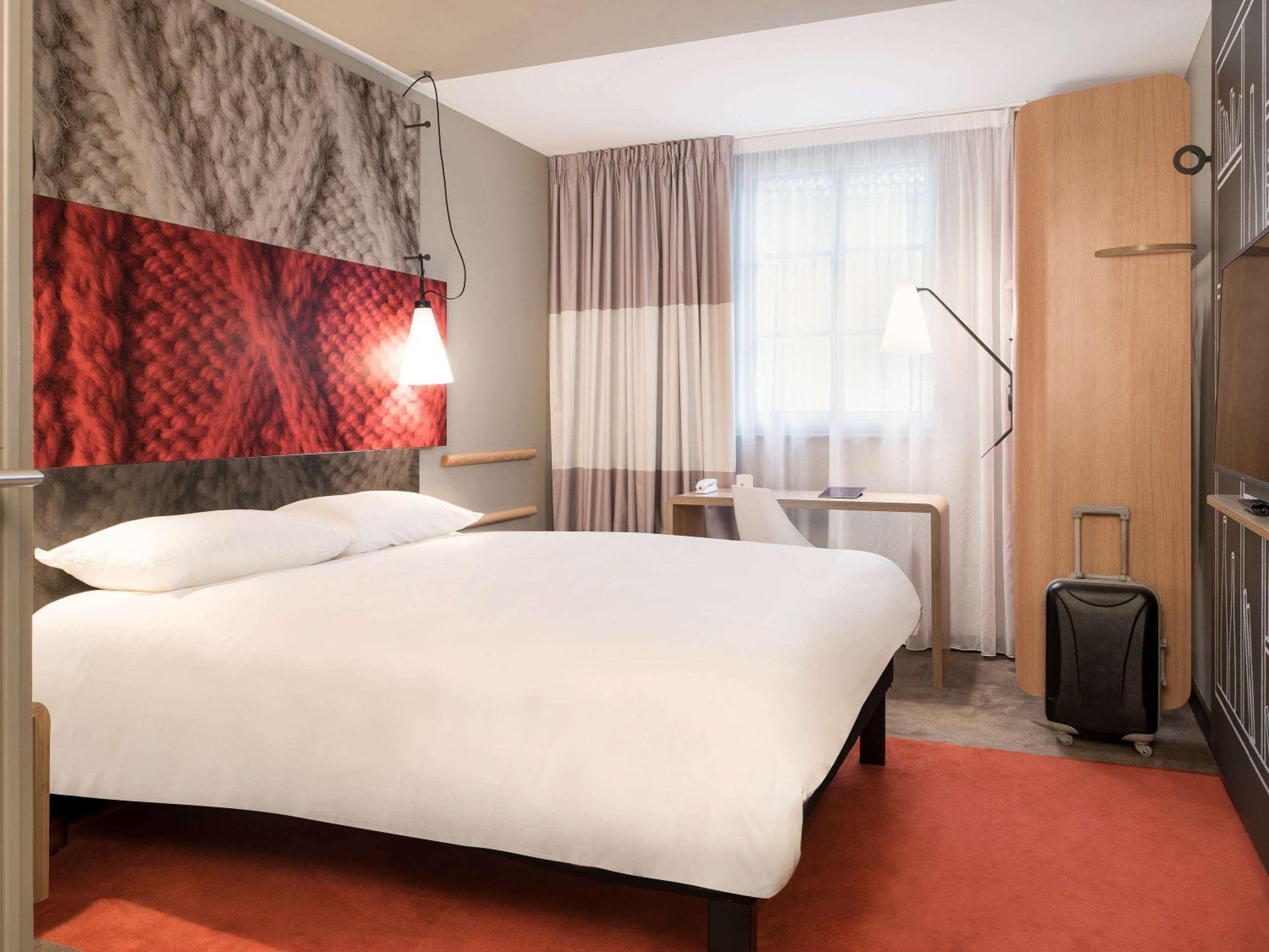 Standard Double Room - Photo 9