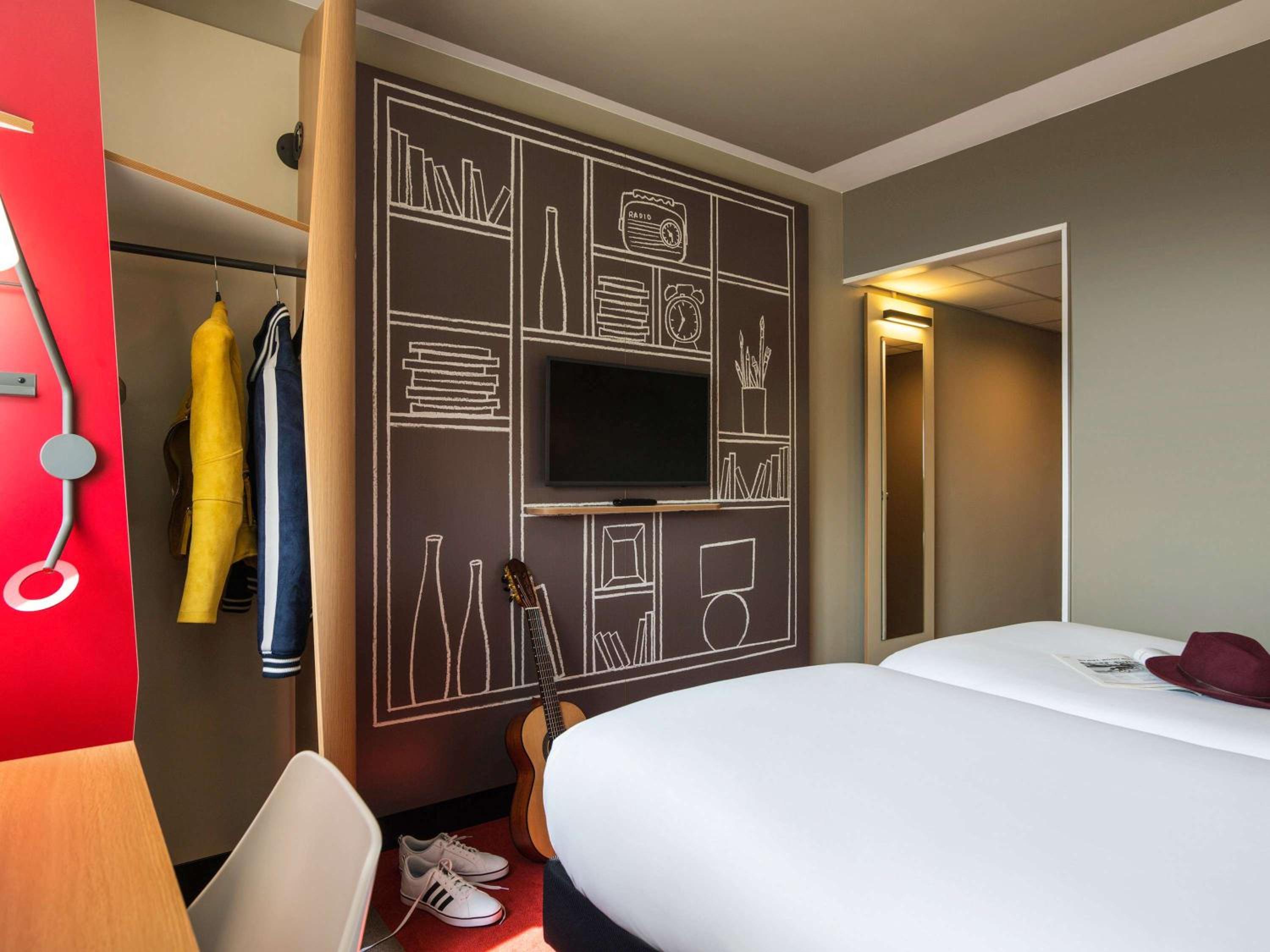 Standard Twin Room - Photo 2