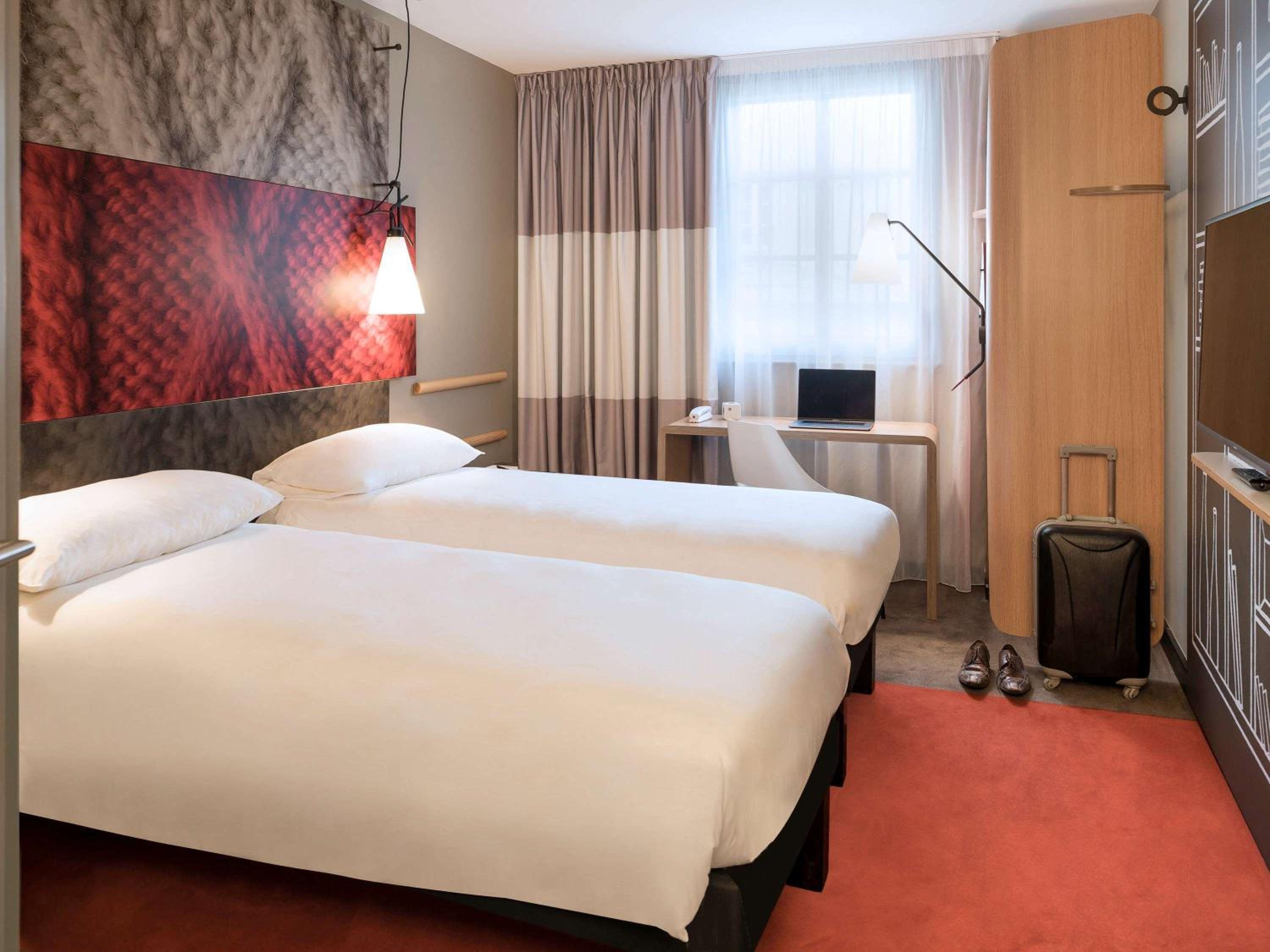 Standard Twin Room - Photo 3