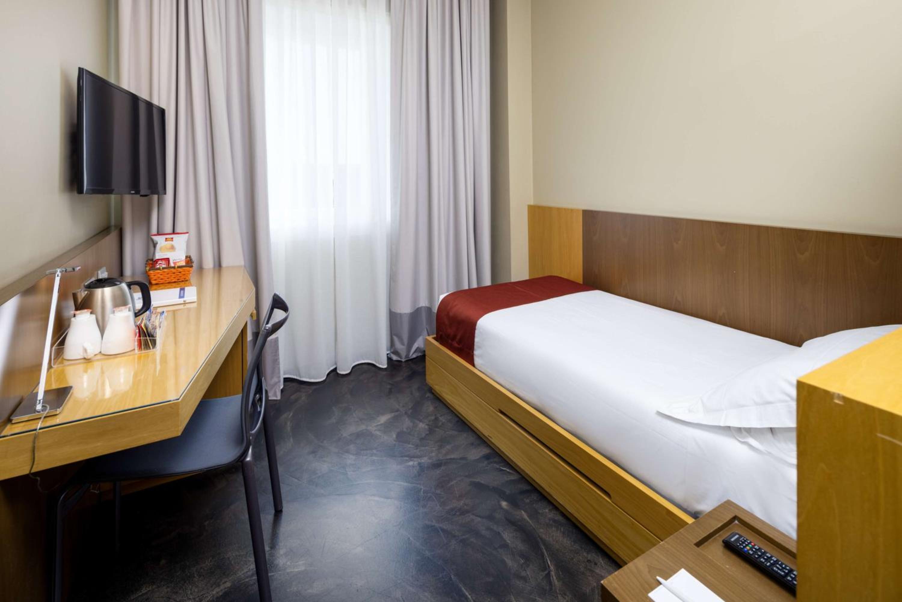 Standard Single Room - Non-Smoking