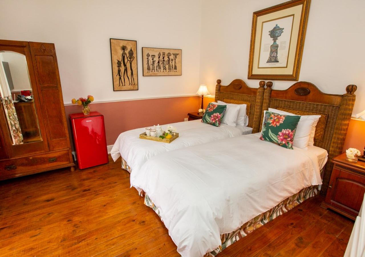 Twin Room with Bathroom