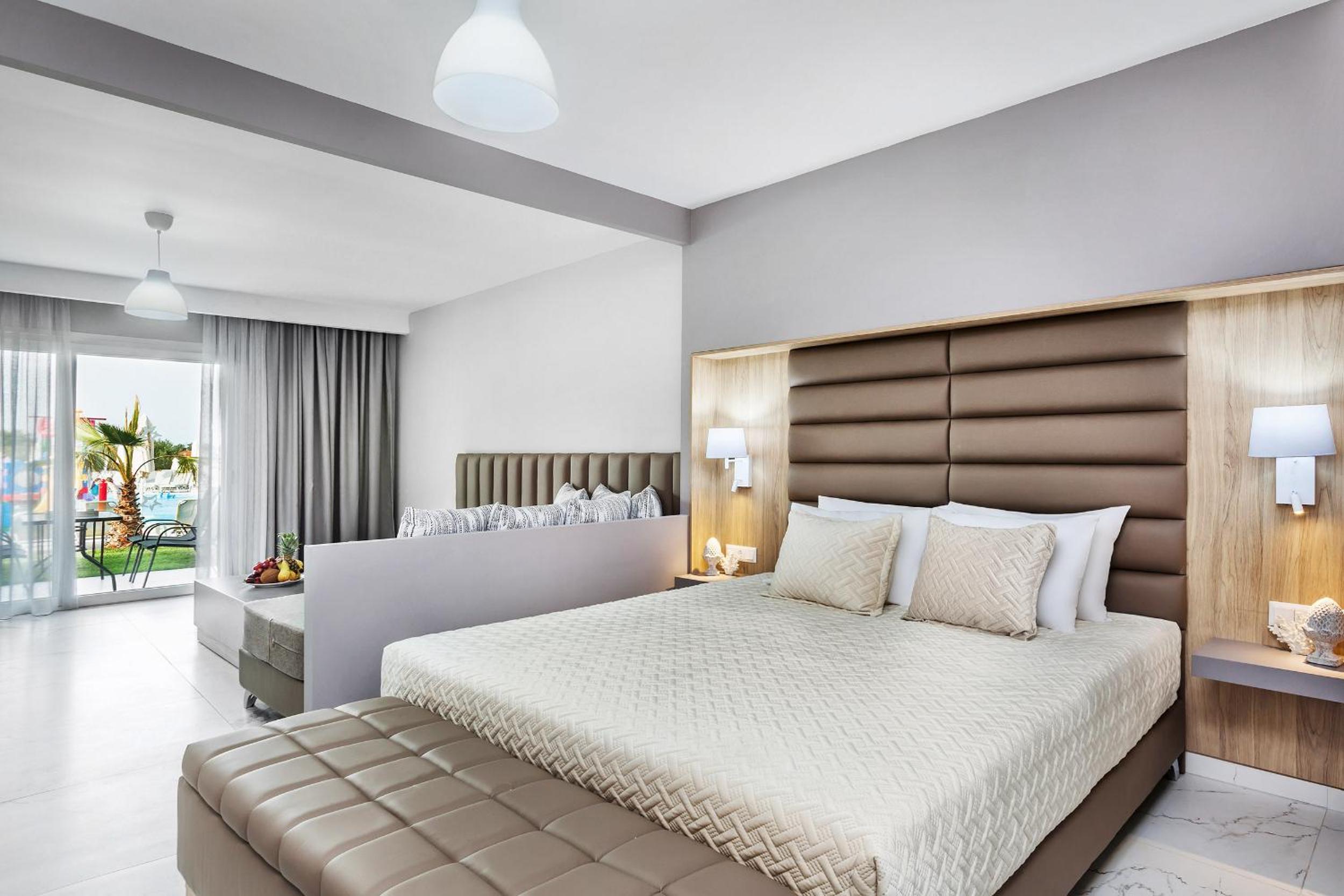 Deluxe Junior Suite photo 1