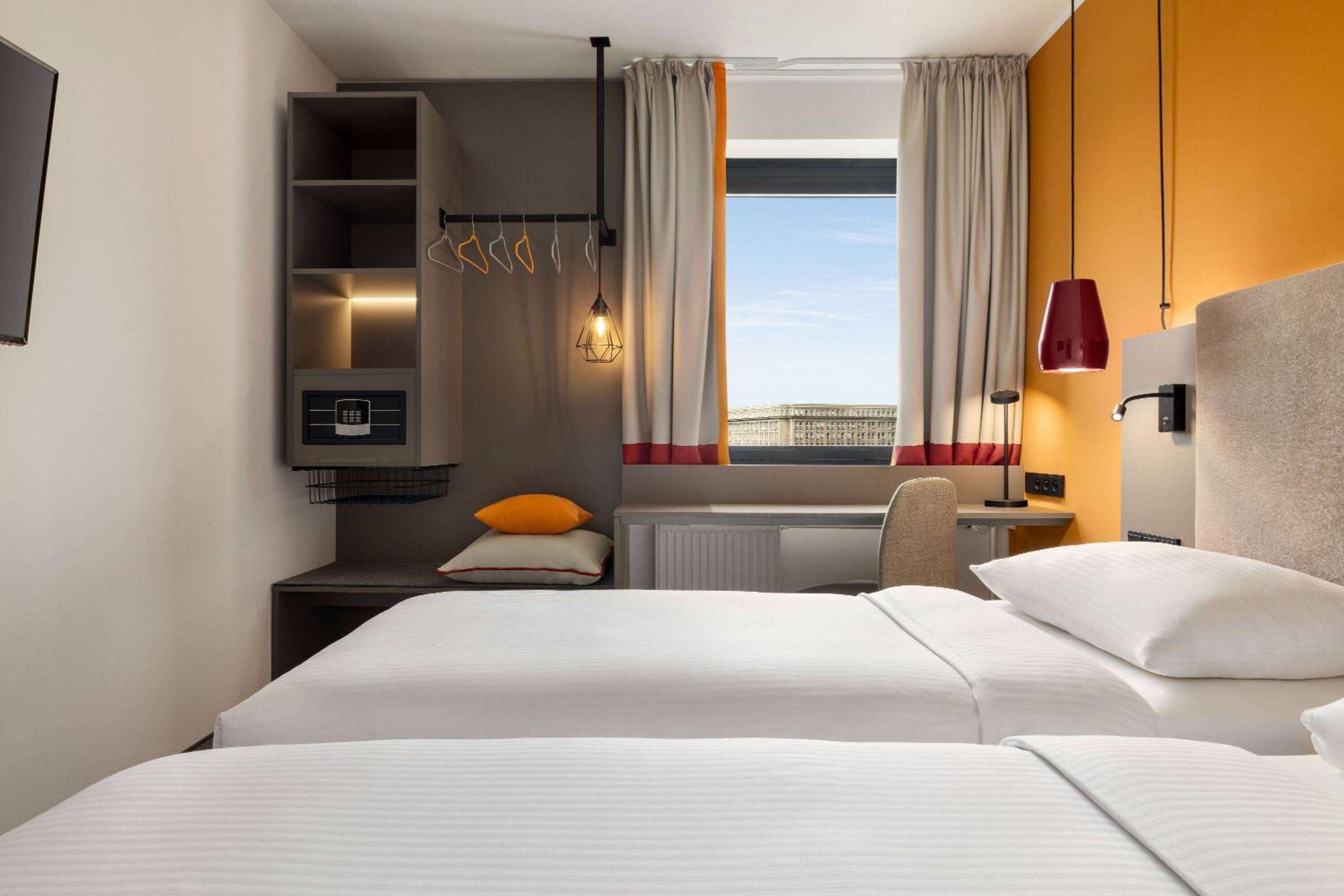 Comfort Room - Photo 3