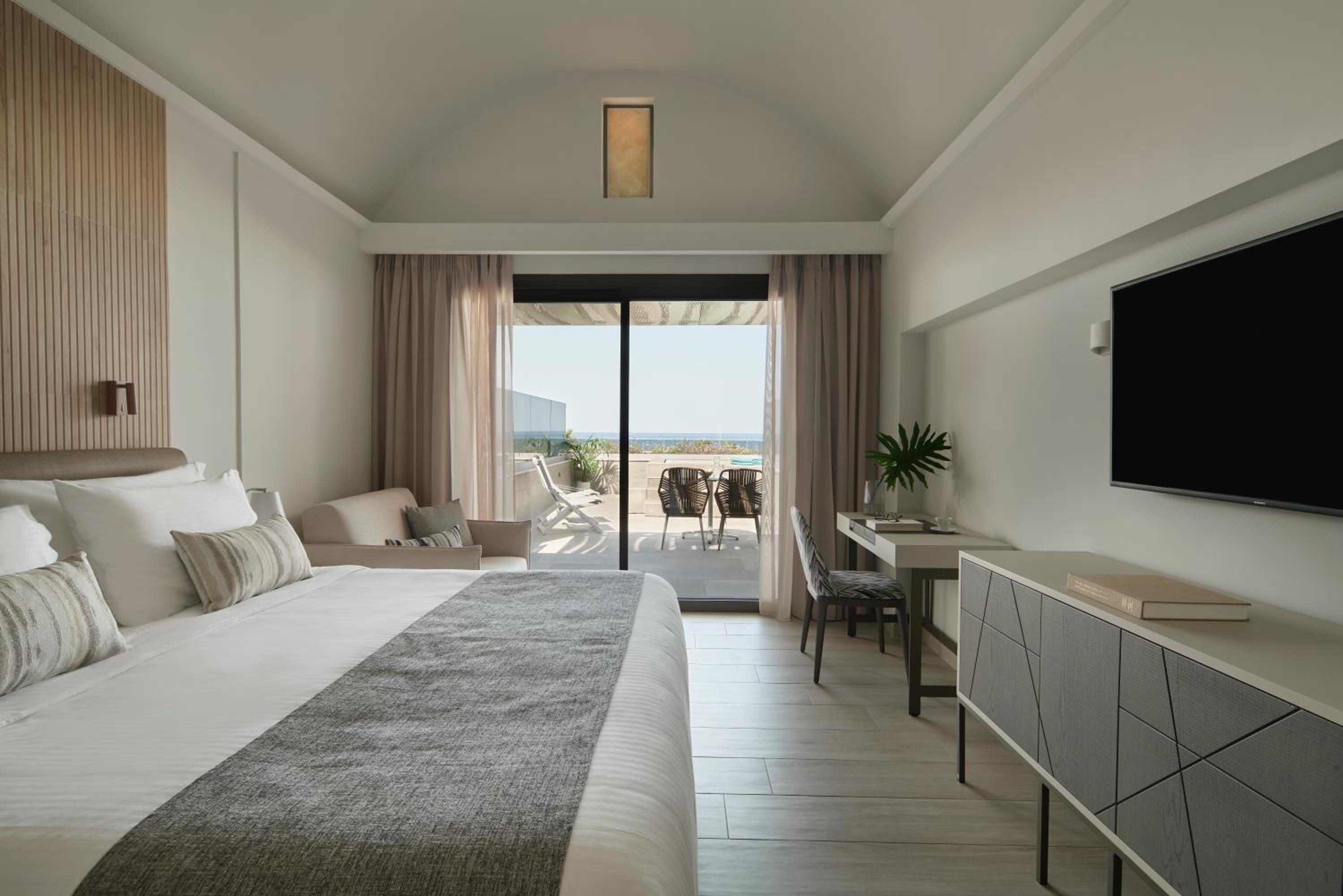 Superior Double Sea View with Outdoor Jacuzzi photo 2