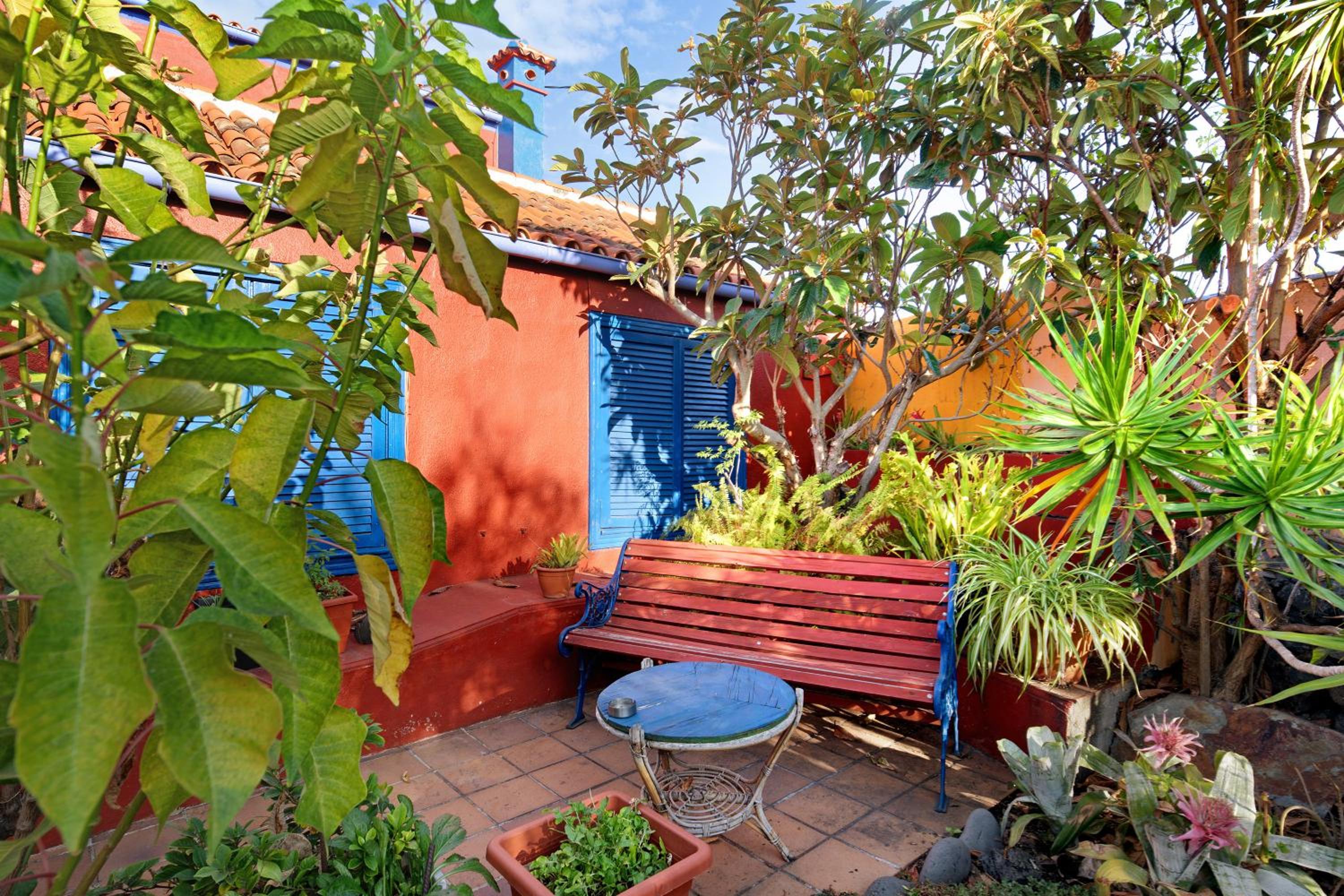 Studio Apartment with Sea View photo 2