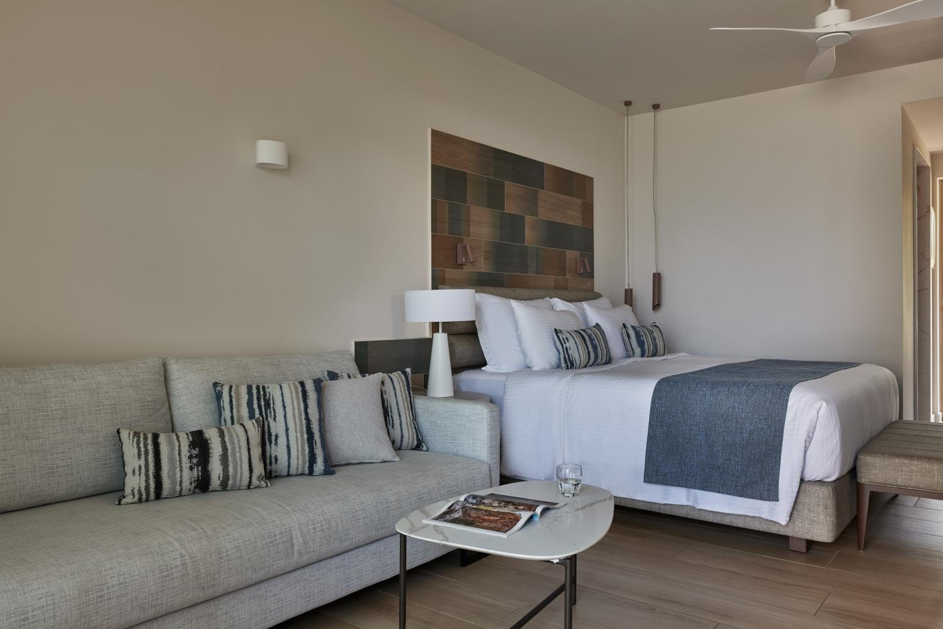 Junior Suite Sea Front - Photo 8