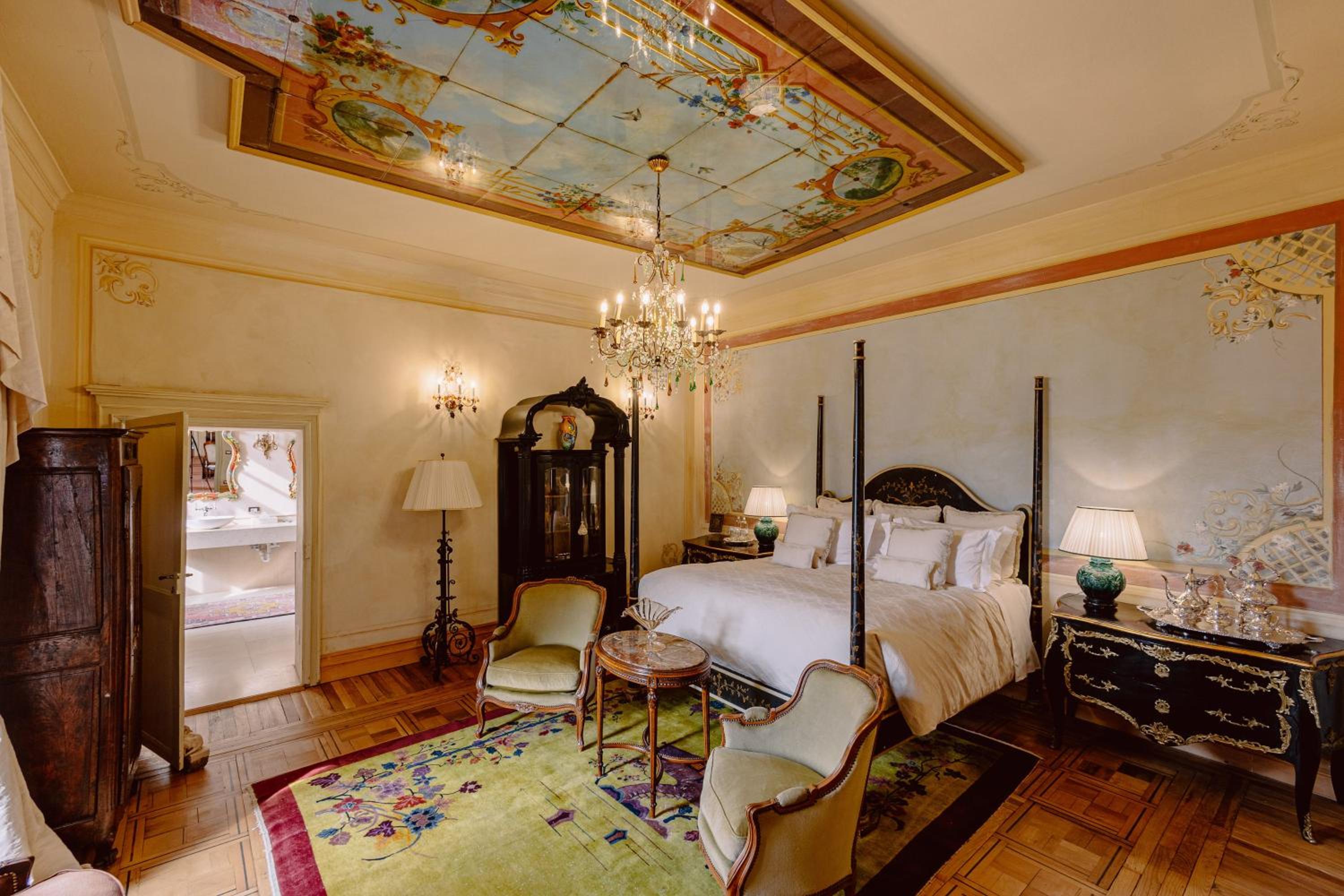 Glass Room