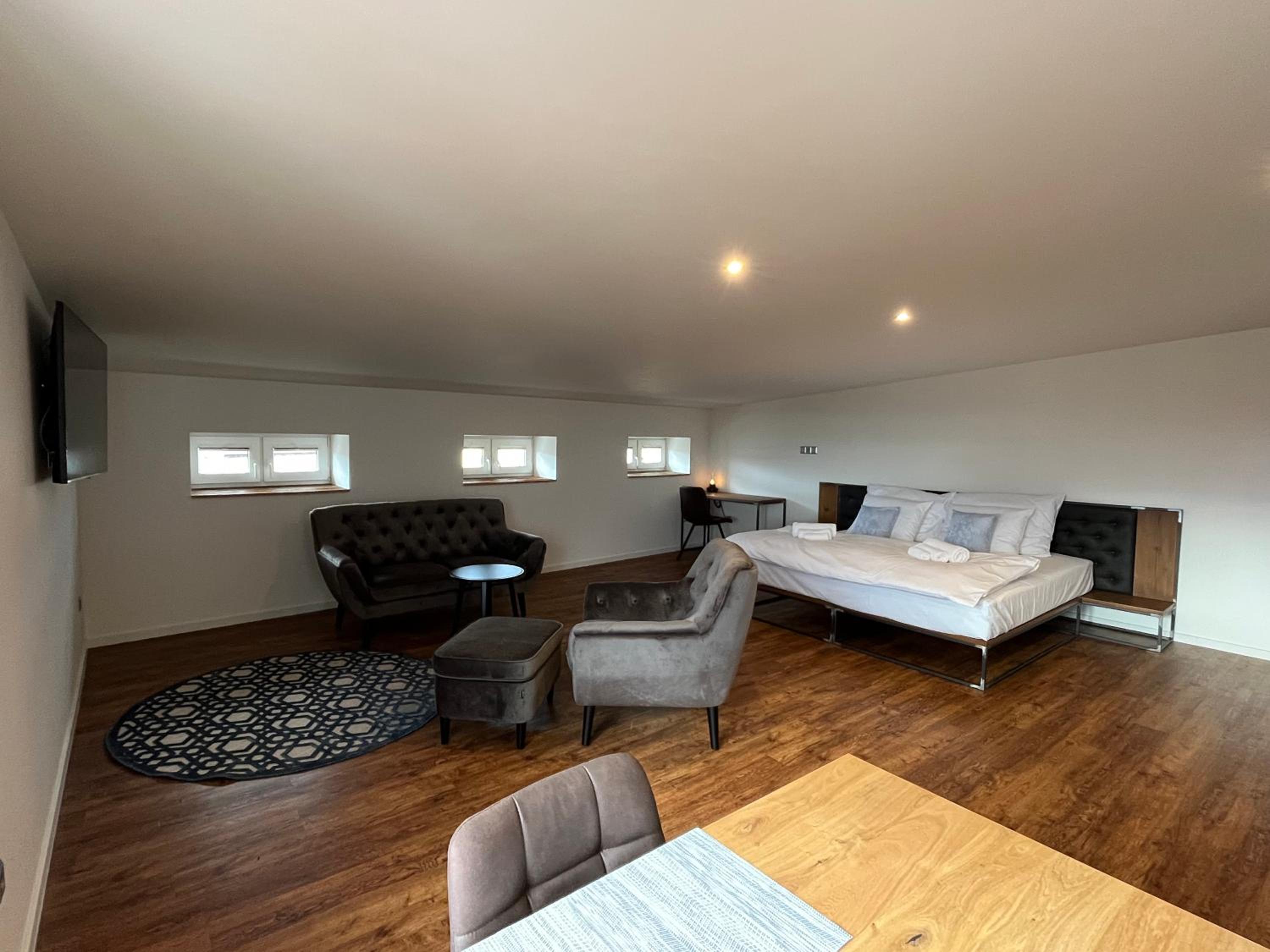Suite with City View photo 2