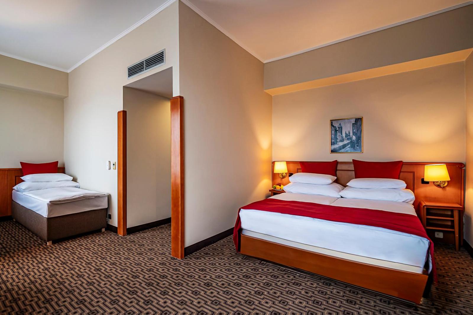 Triple Room - Photo 1