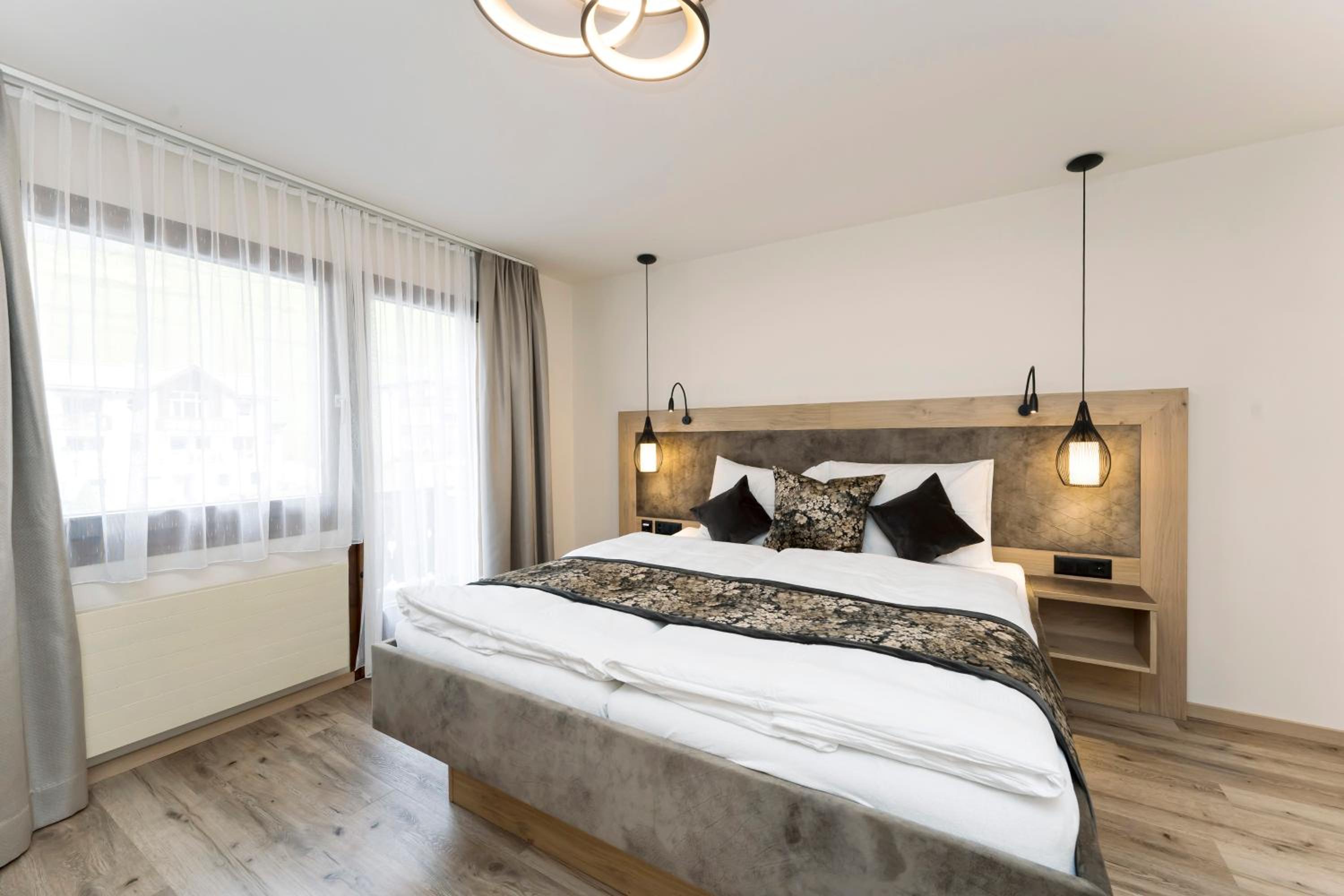 Double Room with Balcony - Photo 14