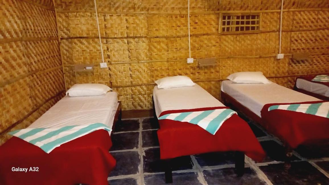 Bed in 8-Bed Mixed Dormitory Room photo 3