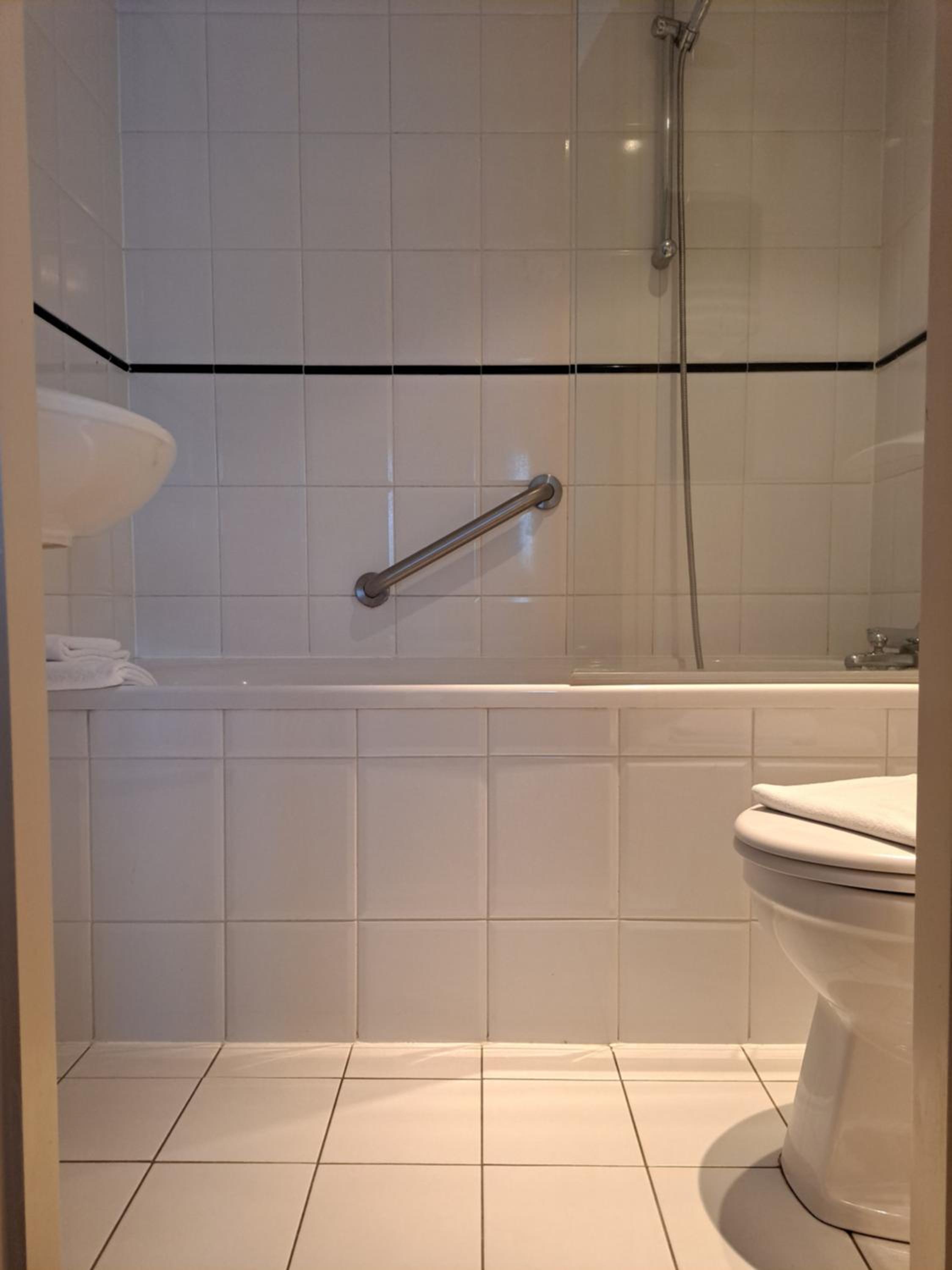 Single Room photo 3