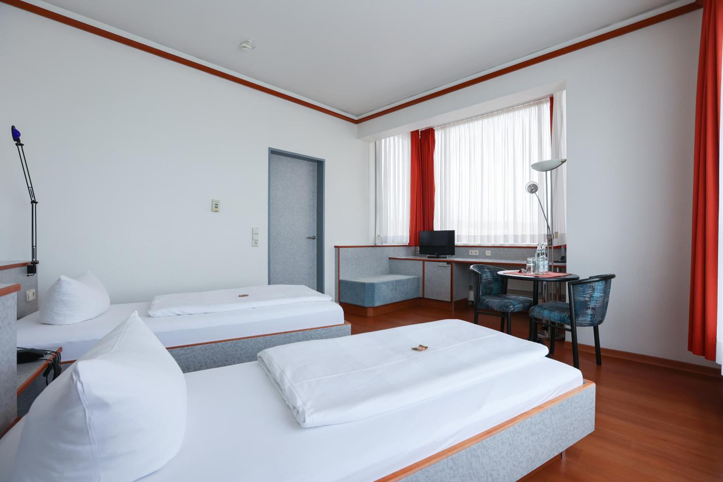 Standard Double Room - Photo 1