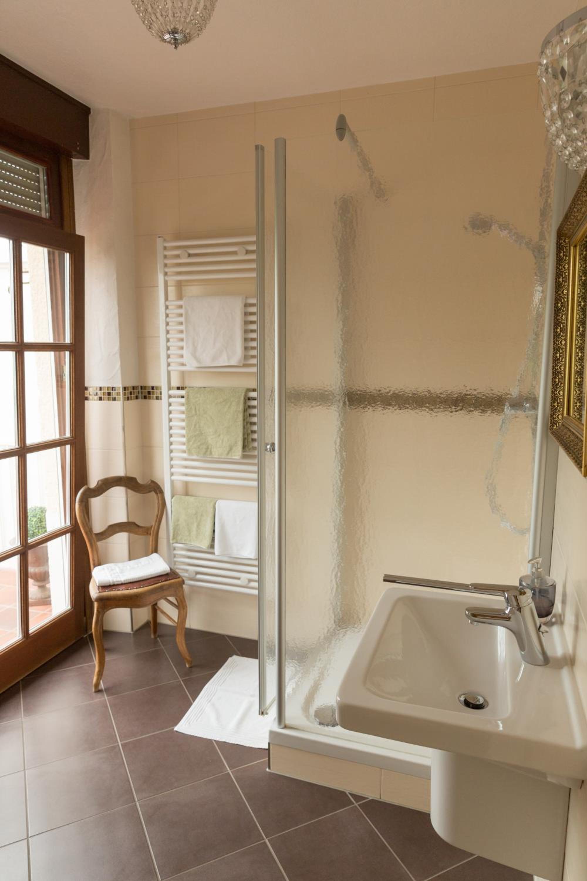 Double Room - Photo 3