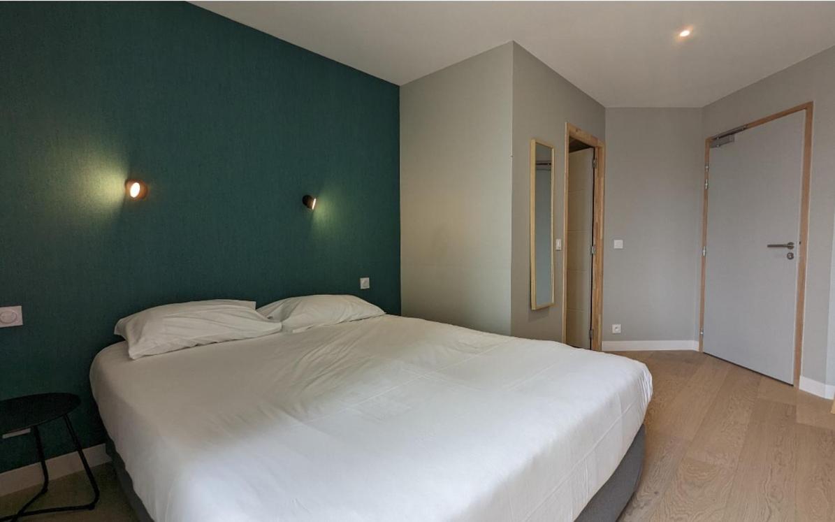 Superior Double Room with Terrace & Sea View photo 2