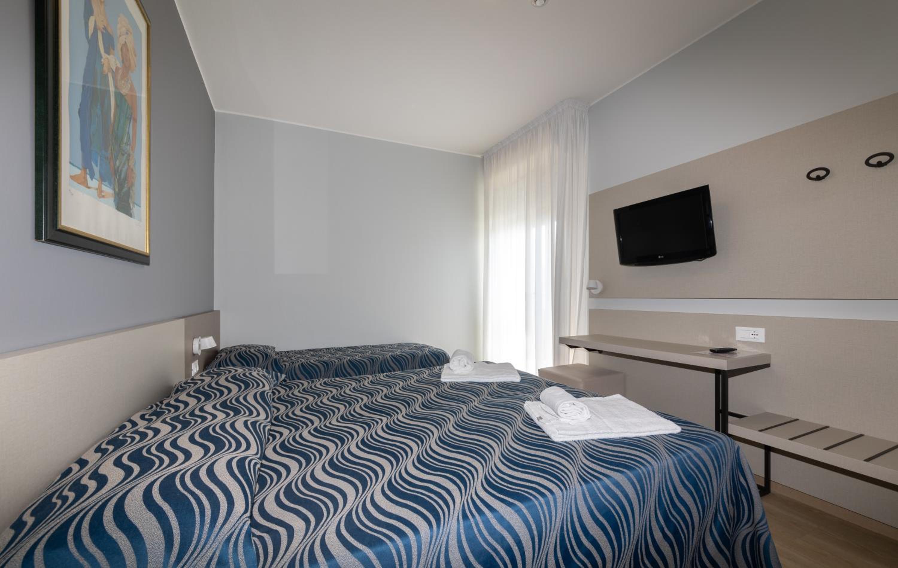 Superior Triple Room with Sea View photo 1