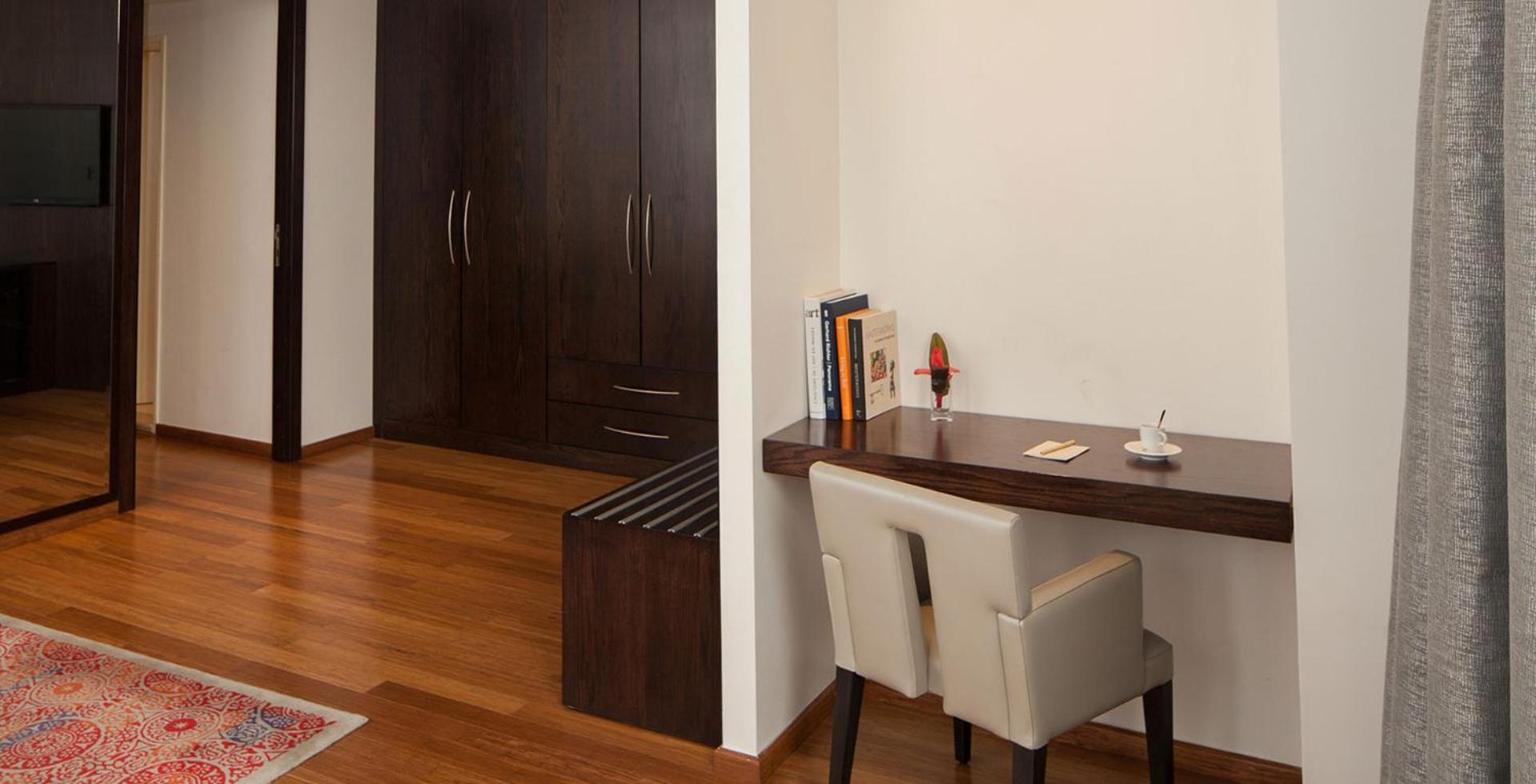 Queen Suite photo 2