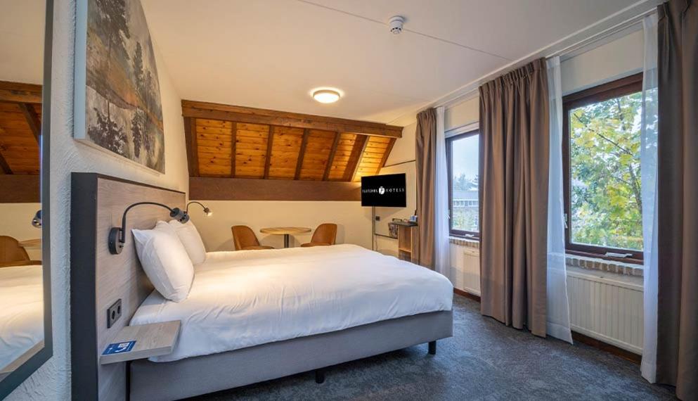 Spacious Standard Double Room photo 3