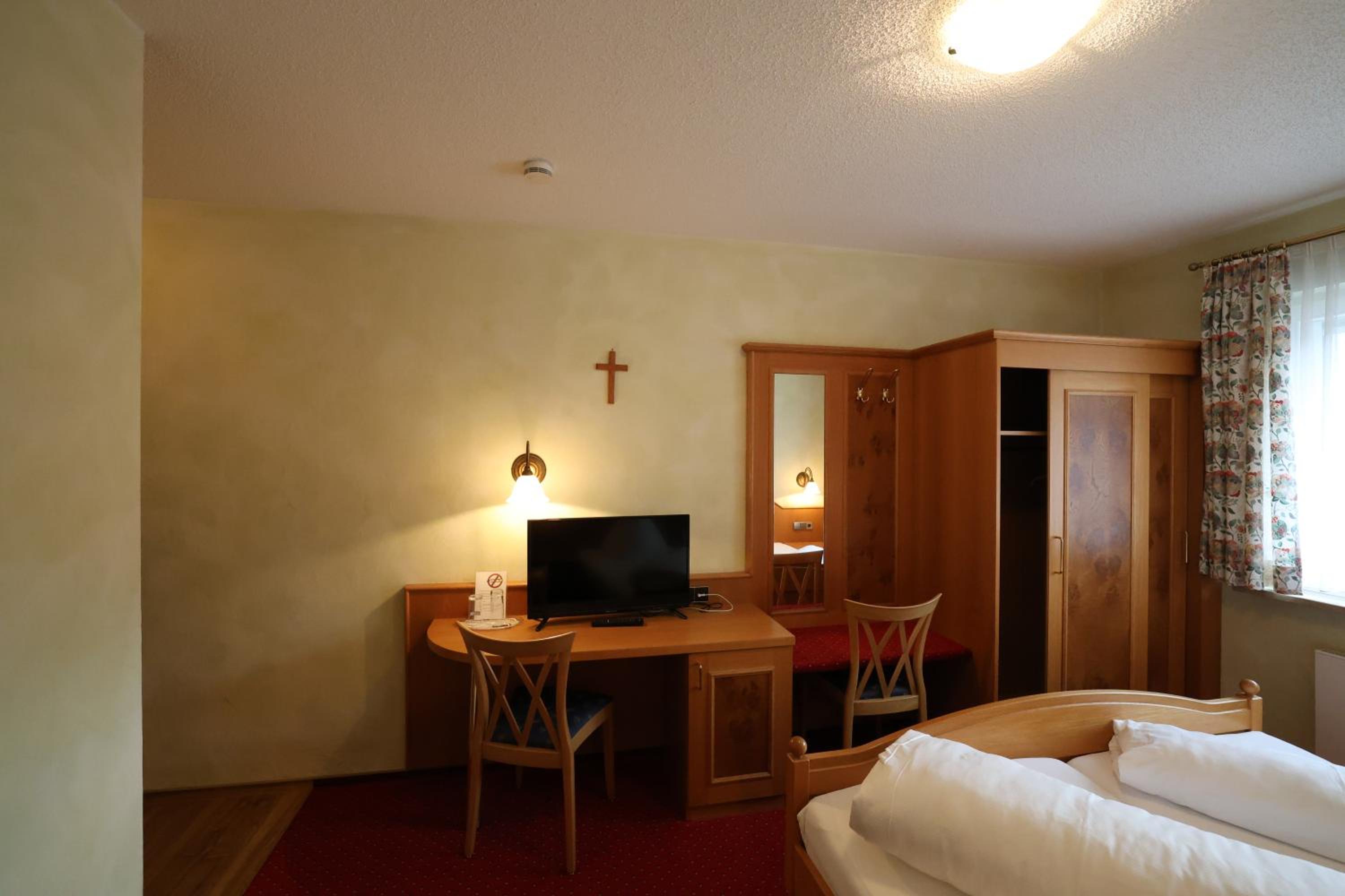 Double Room - Photo 1