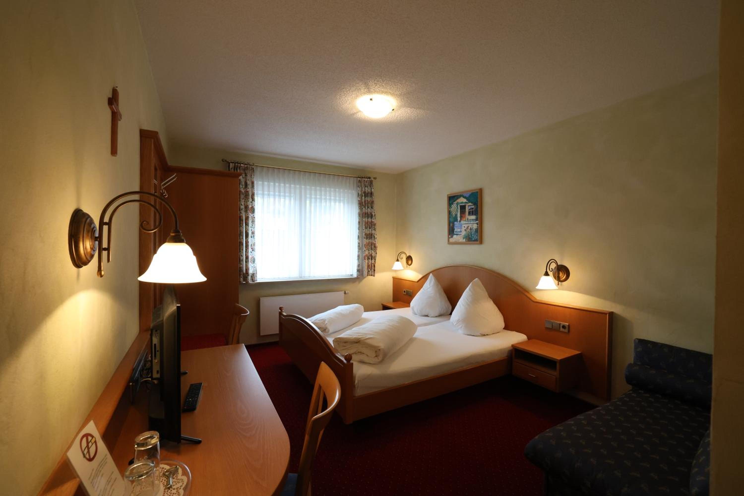 Double Room - Photo 3