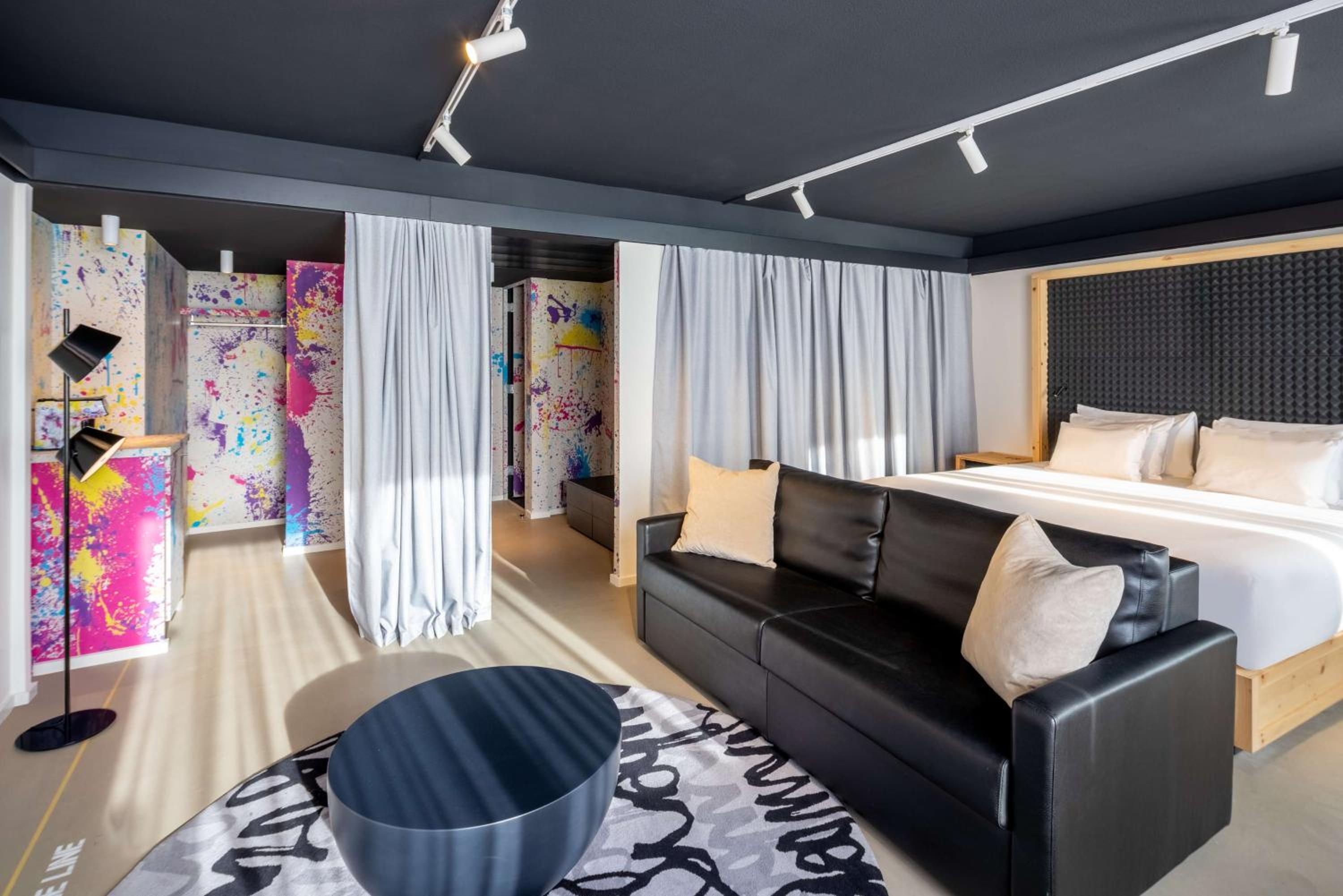 Gallery Suite with Extra Bed