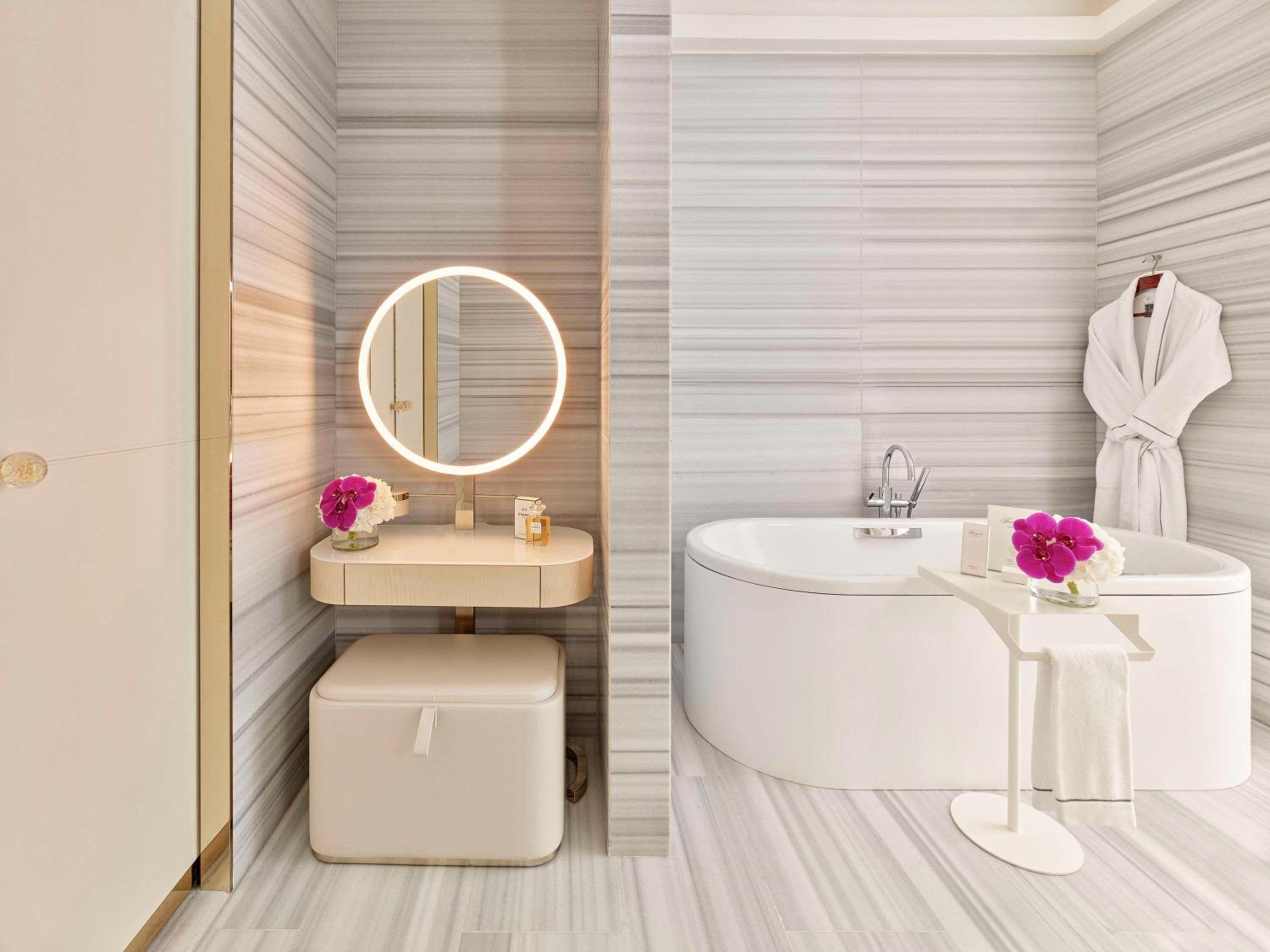 Fairmont Room - Photo 5
