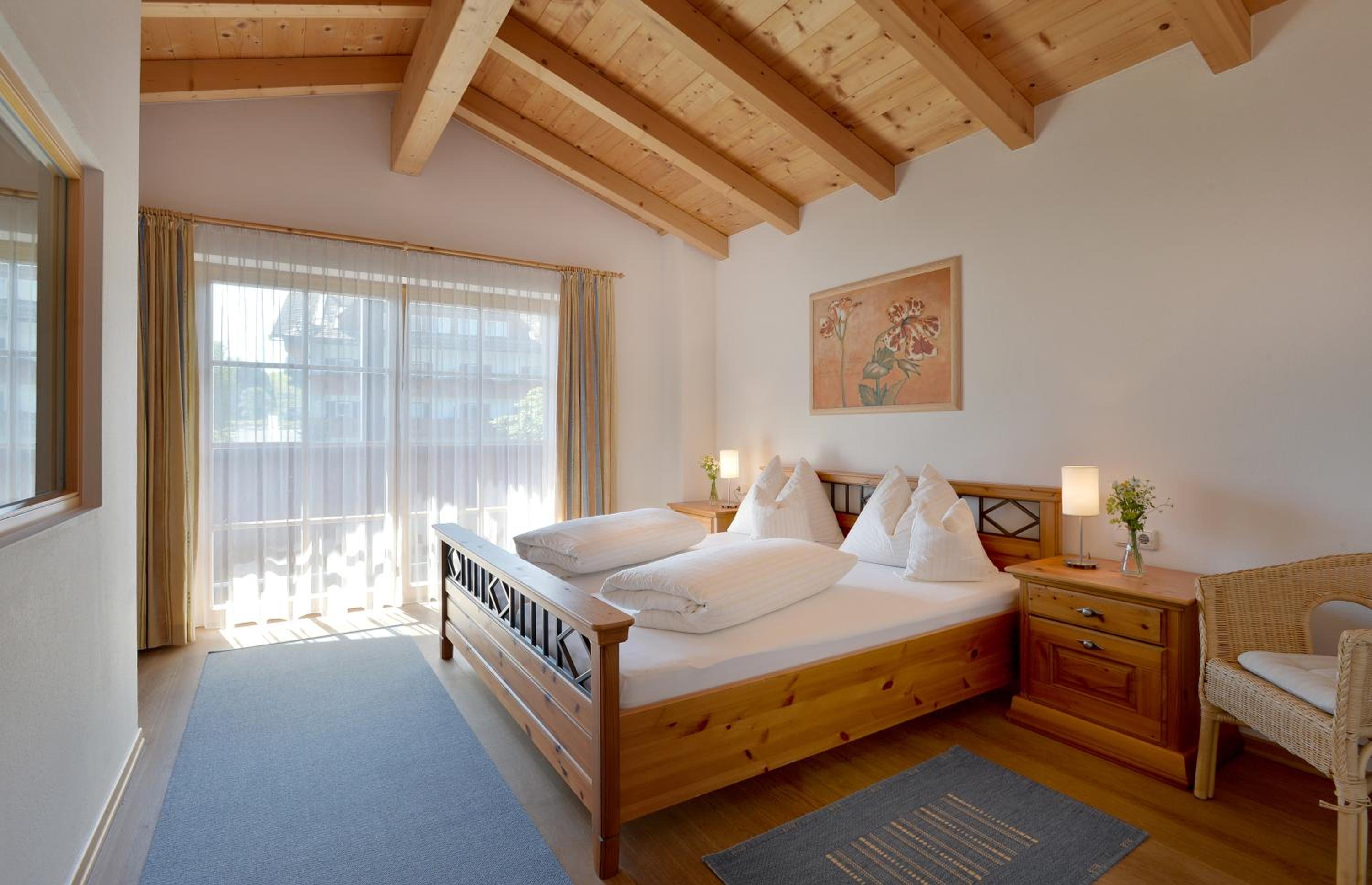 Two-Bedroom Apartment with Balcony photo 1