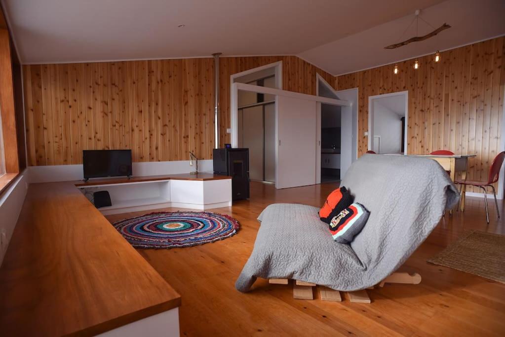 Three-Bedroom Apartment photo 3