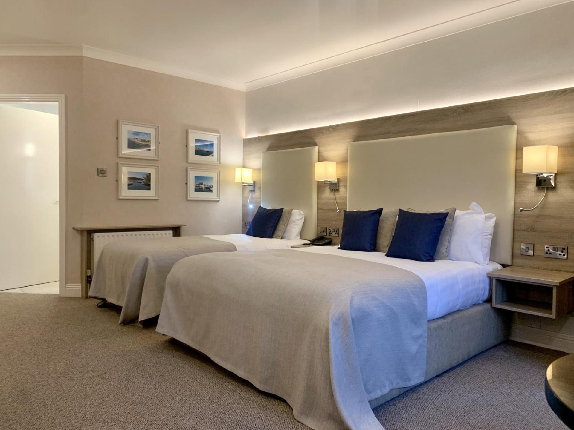 Twin Room - Photo 6