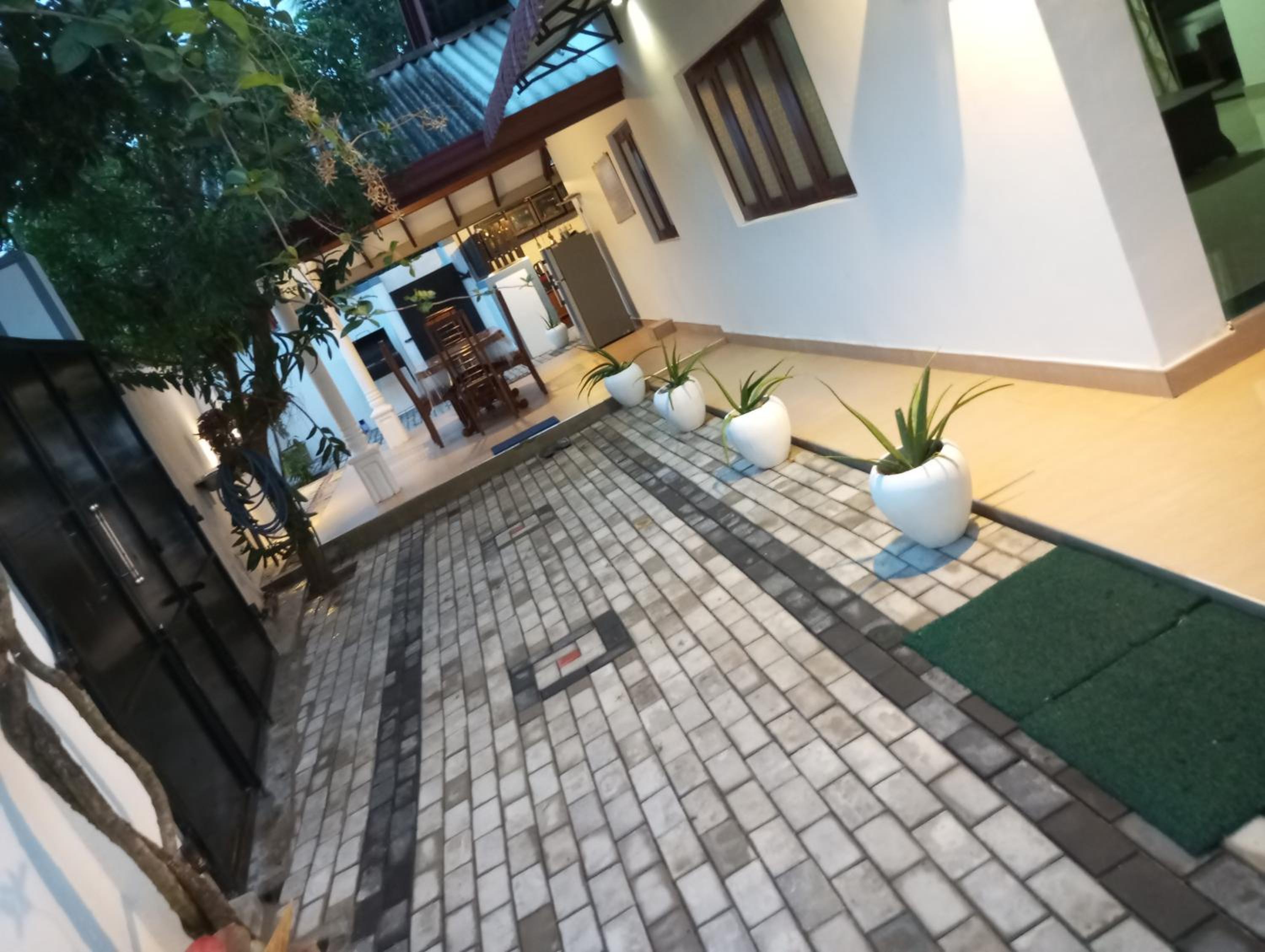 Villa photo 1