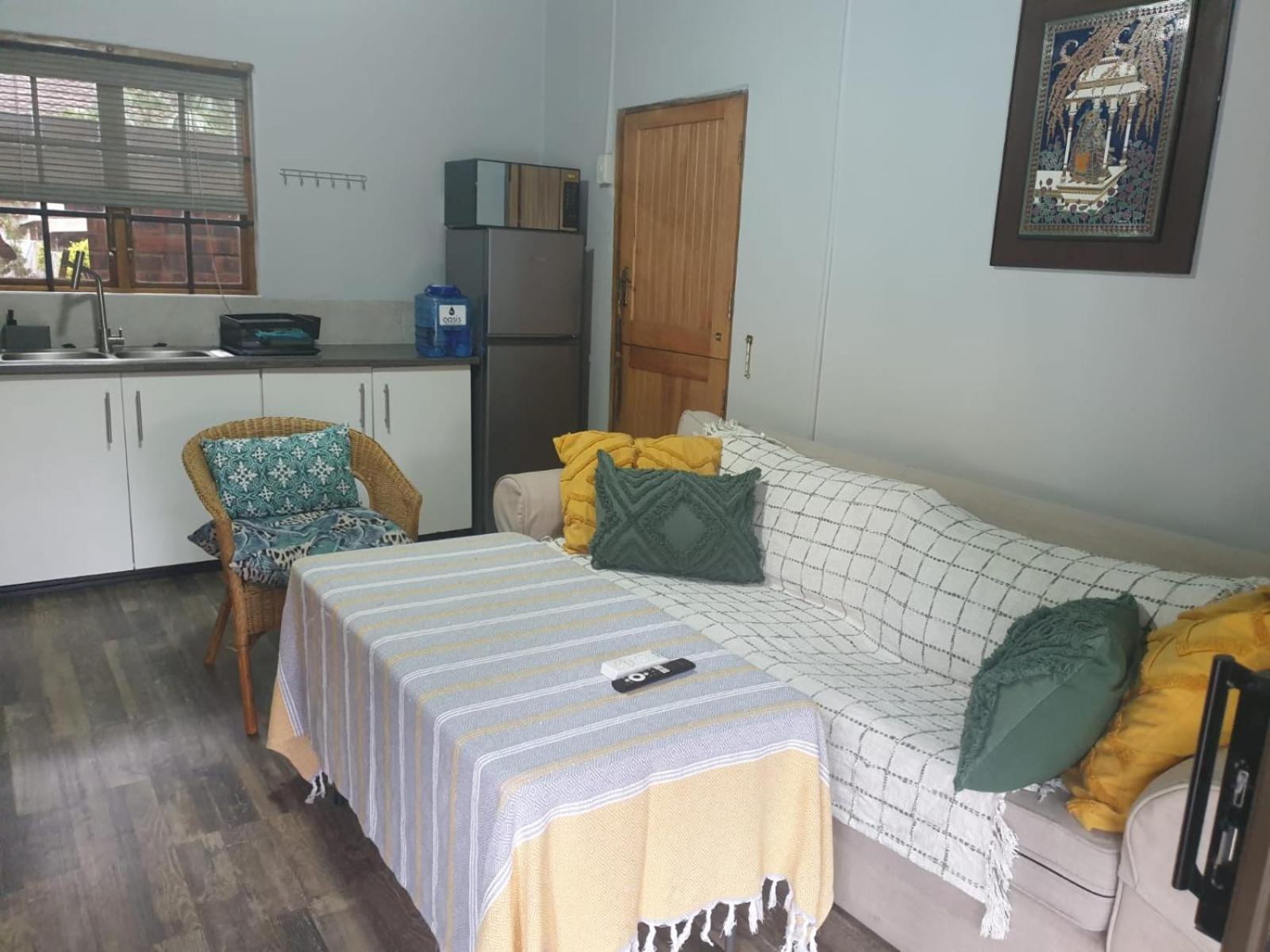 One-Bedroom House photo 1