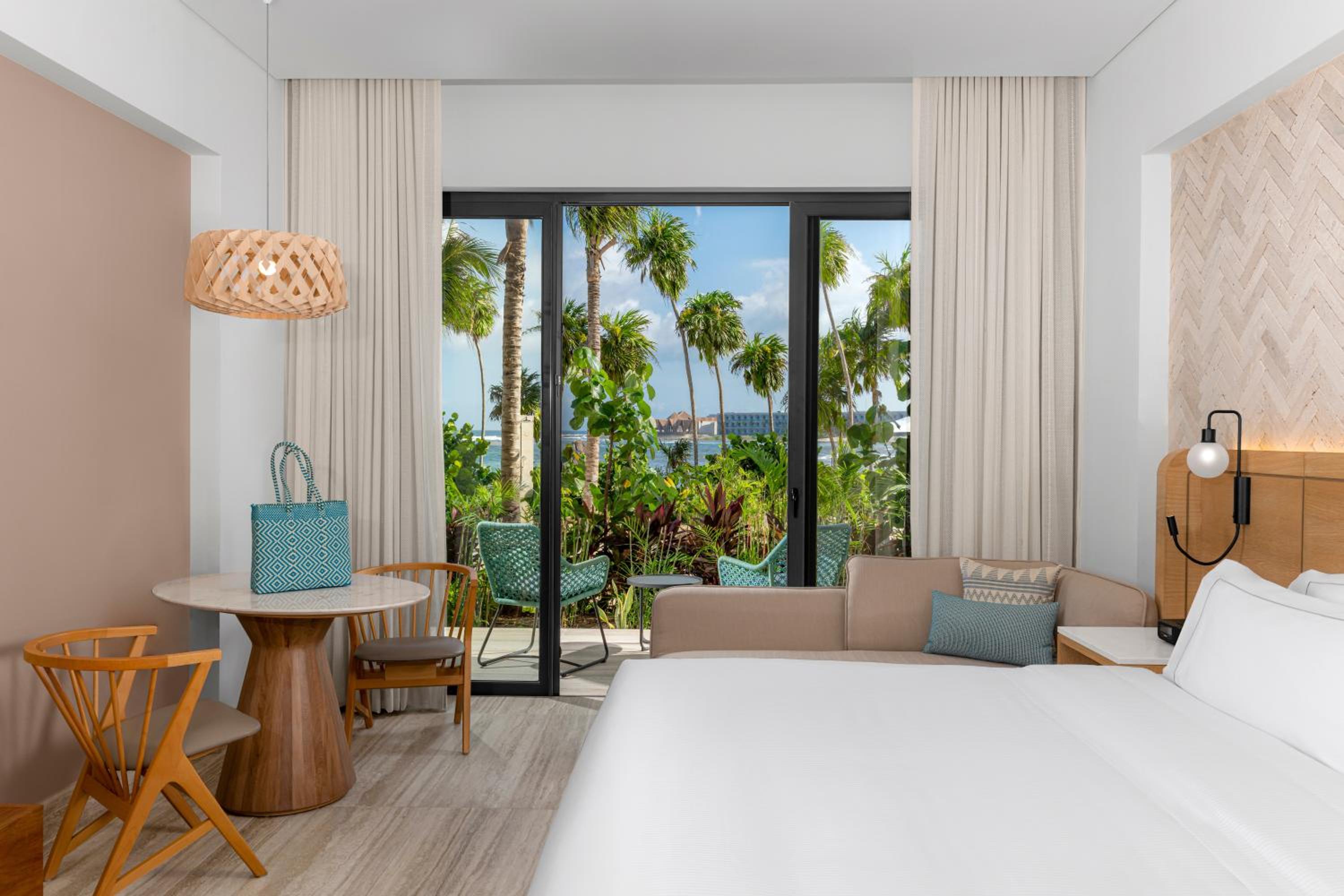 Enclave King Room with Nature View - Photo 2