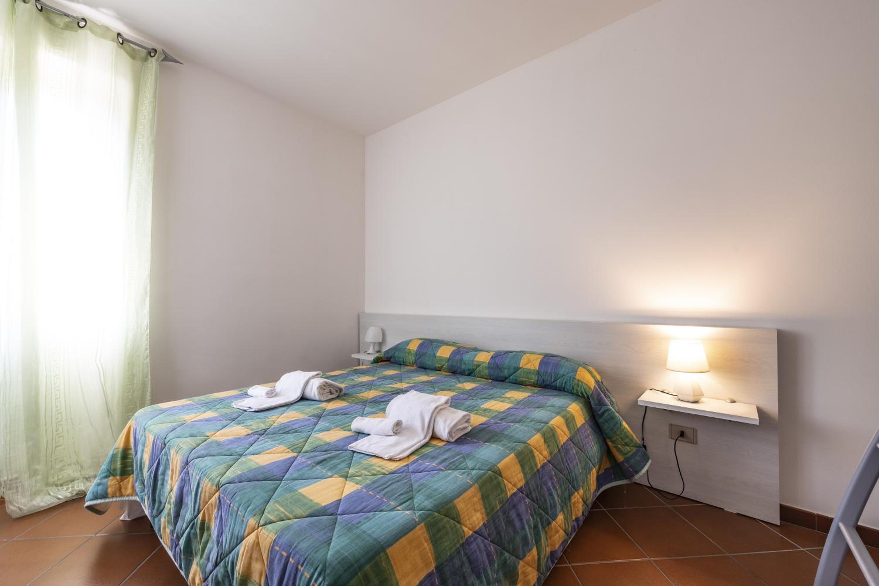 Superior One-Bedroom Apartment