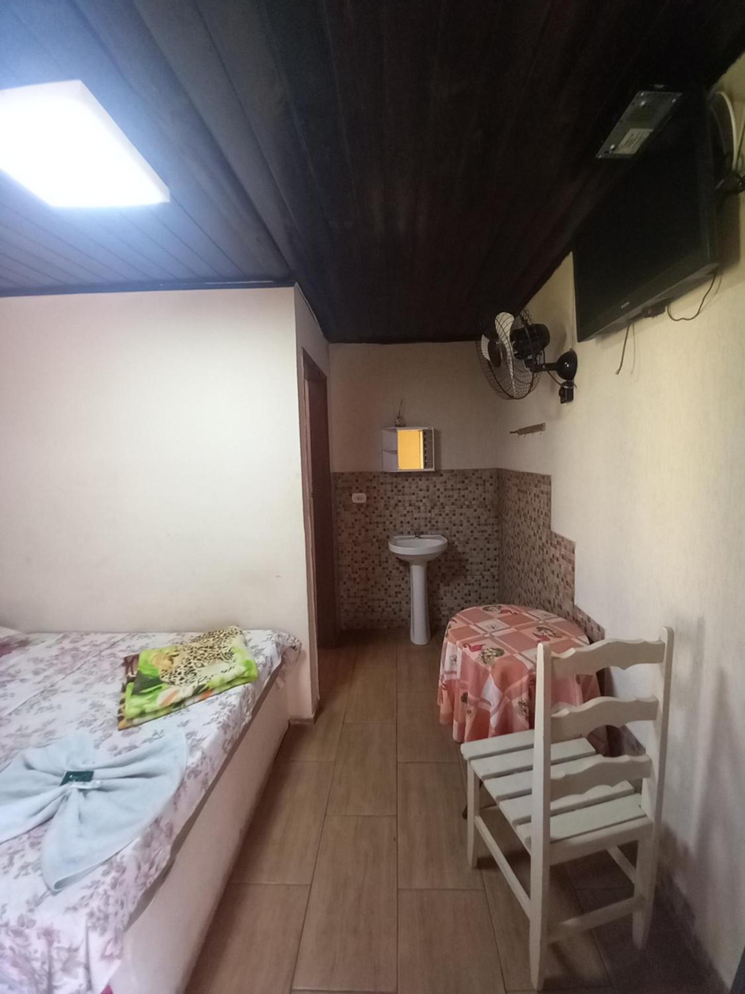 Suite - Photo 5