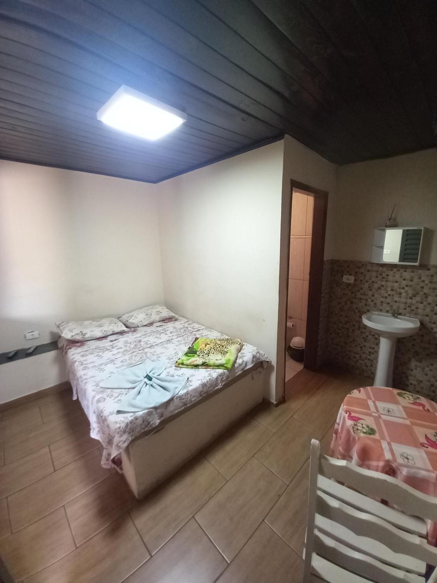 Suite - Photo 1