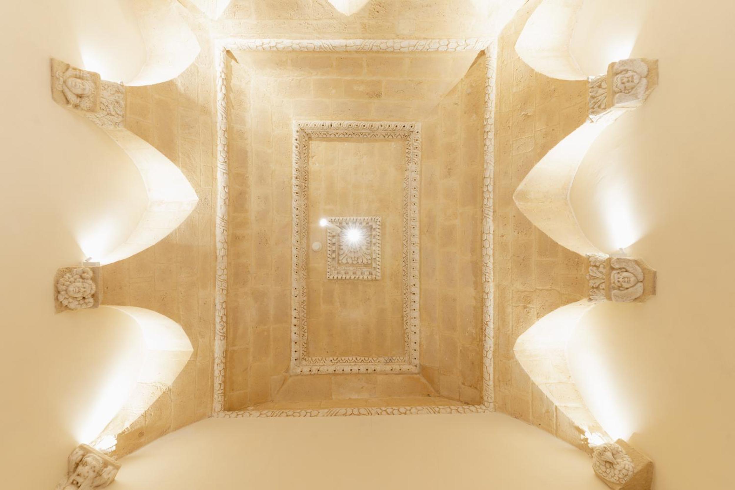 Junior Suite - Photo 18