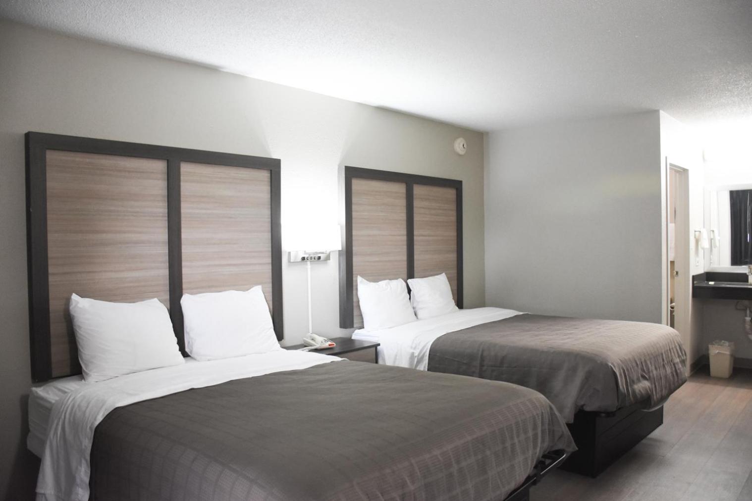 Standard Double Room - Photo 1