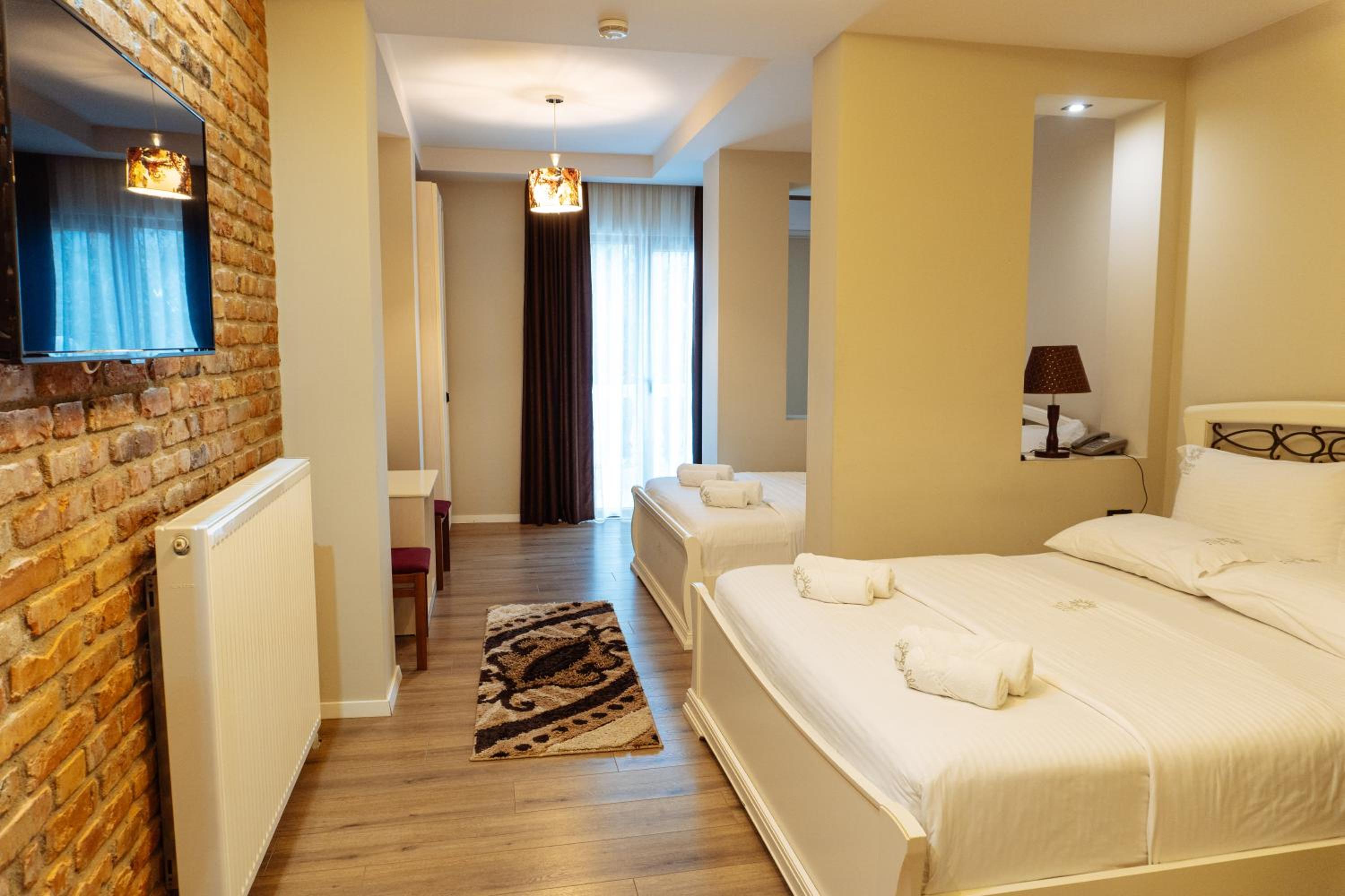 Triple Room with Balcony photo 2