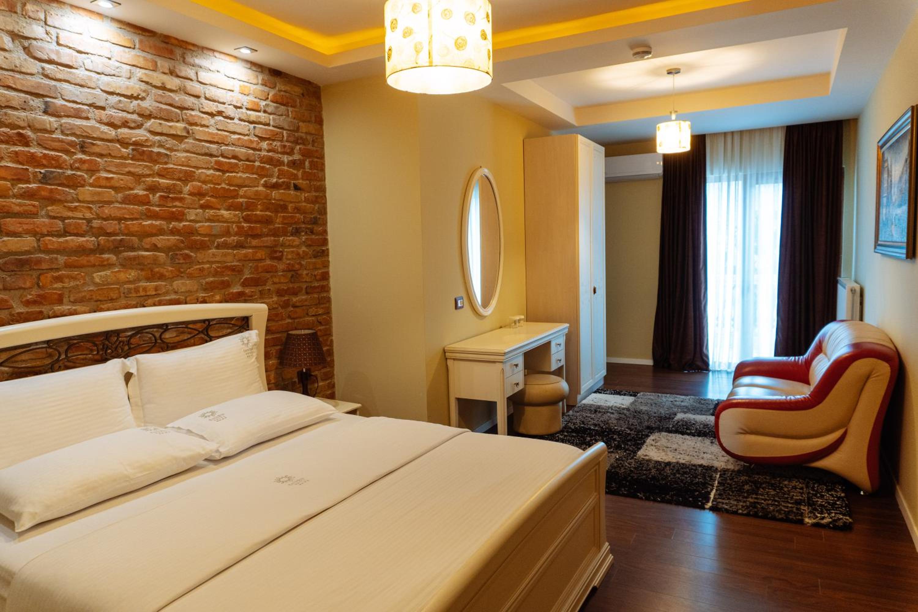 Deluxe Double Room photo 3