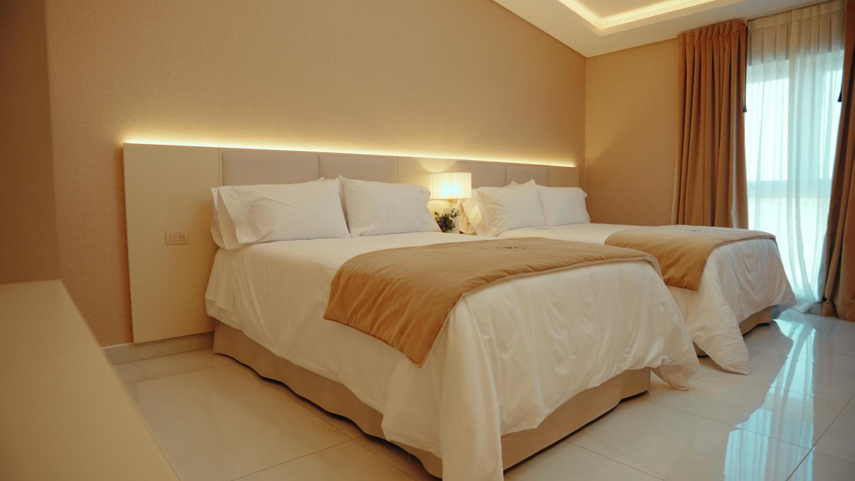 Deluxe Twin Room photo 1
