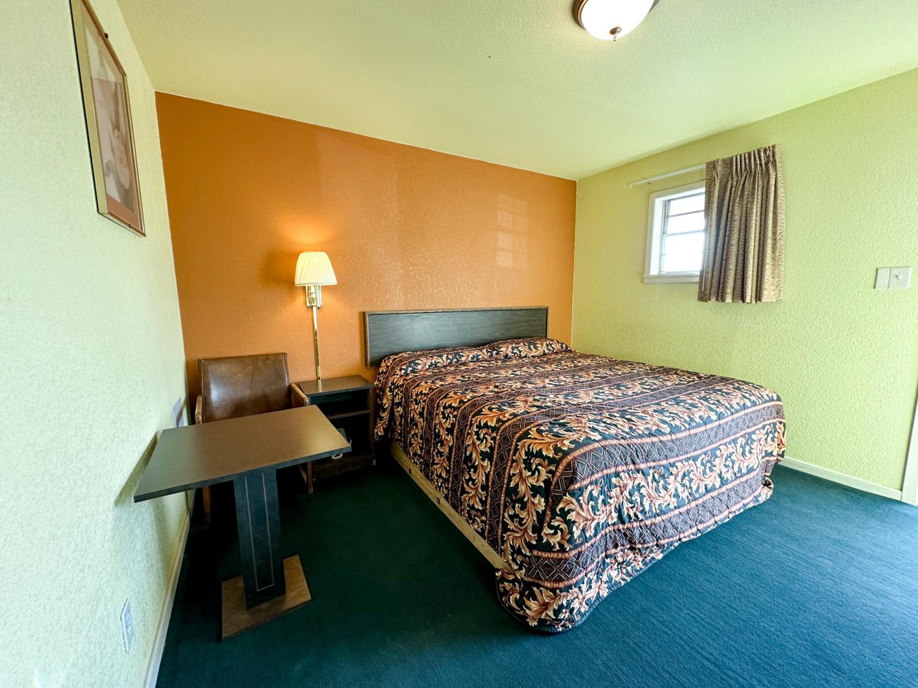 Double or Twin Room with Bathroom photo 1