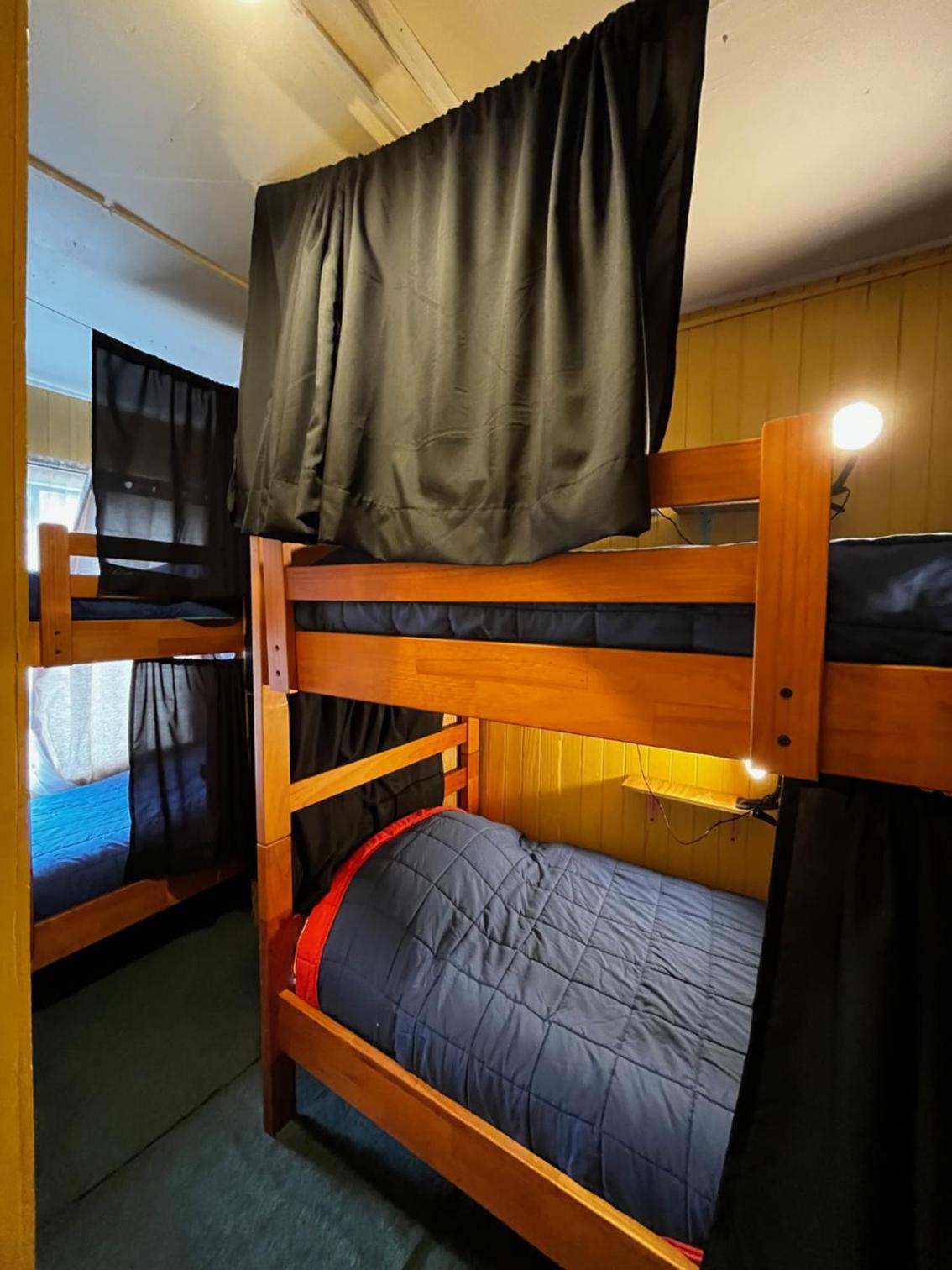 Bed in 4-Bed Mixed Dormitory Room photo 1