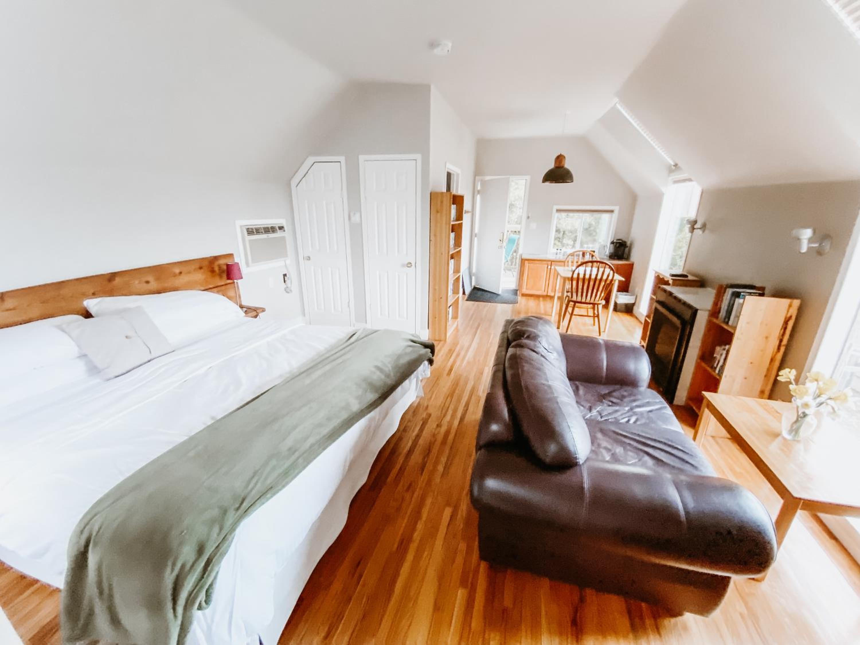 King Room with Lake View photo 1