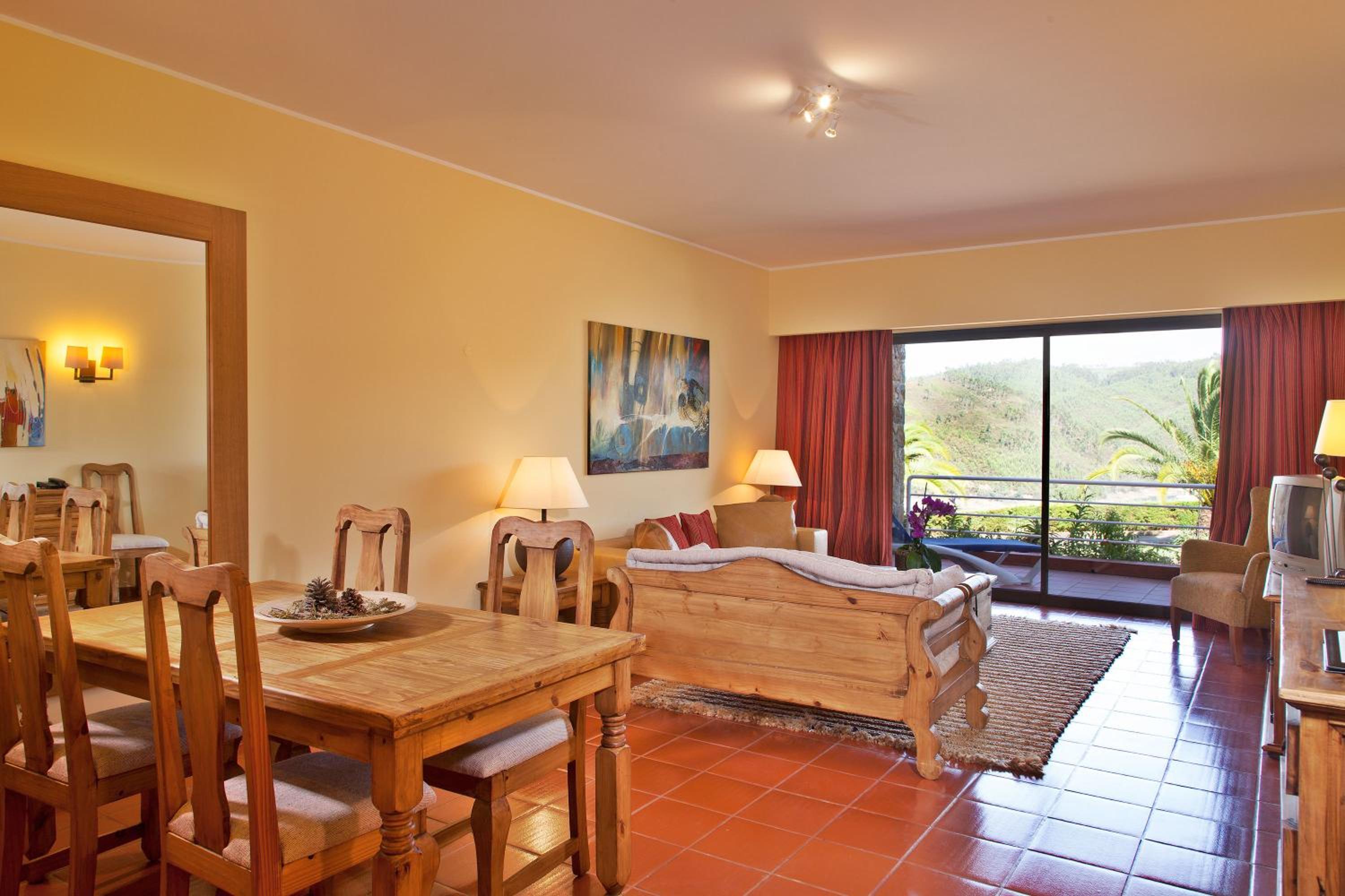One-Bedroom Apartment - Ground Floor - Photo 4