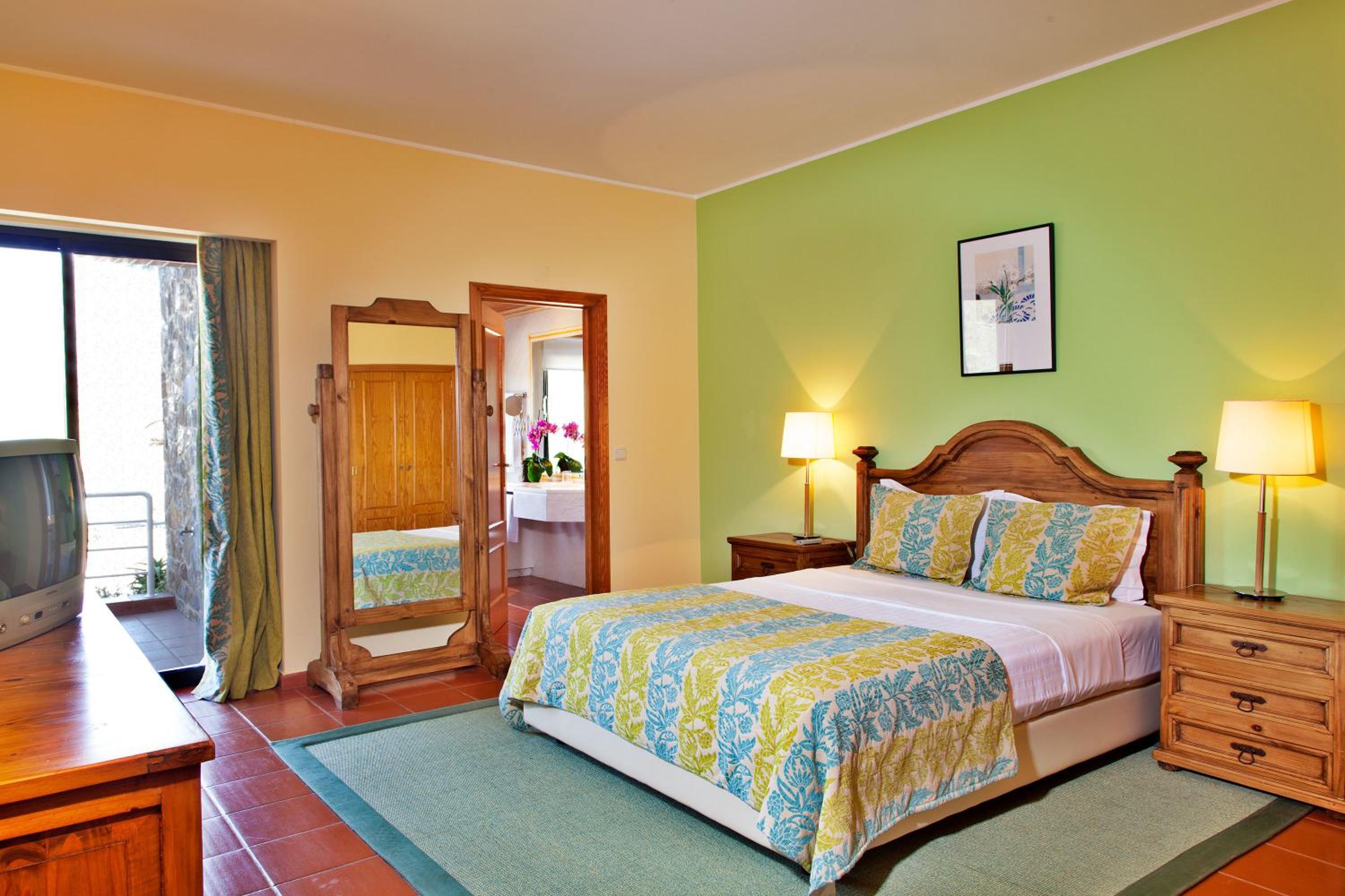 One-Bedroom Apartment - Ground Floor - Photo 7