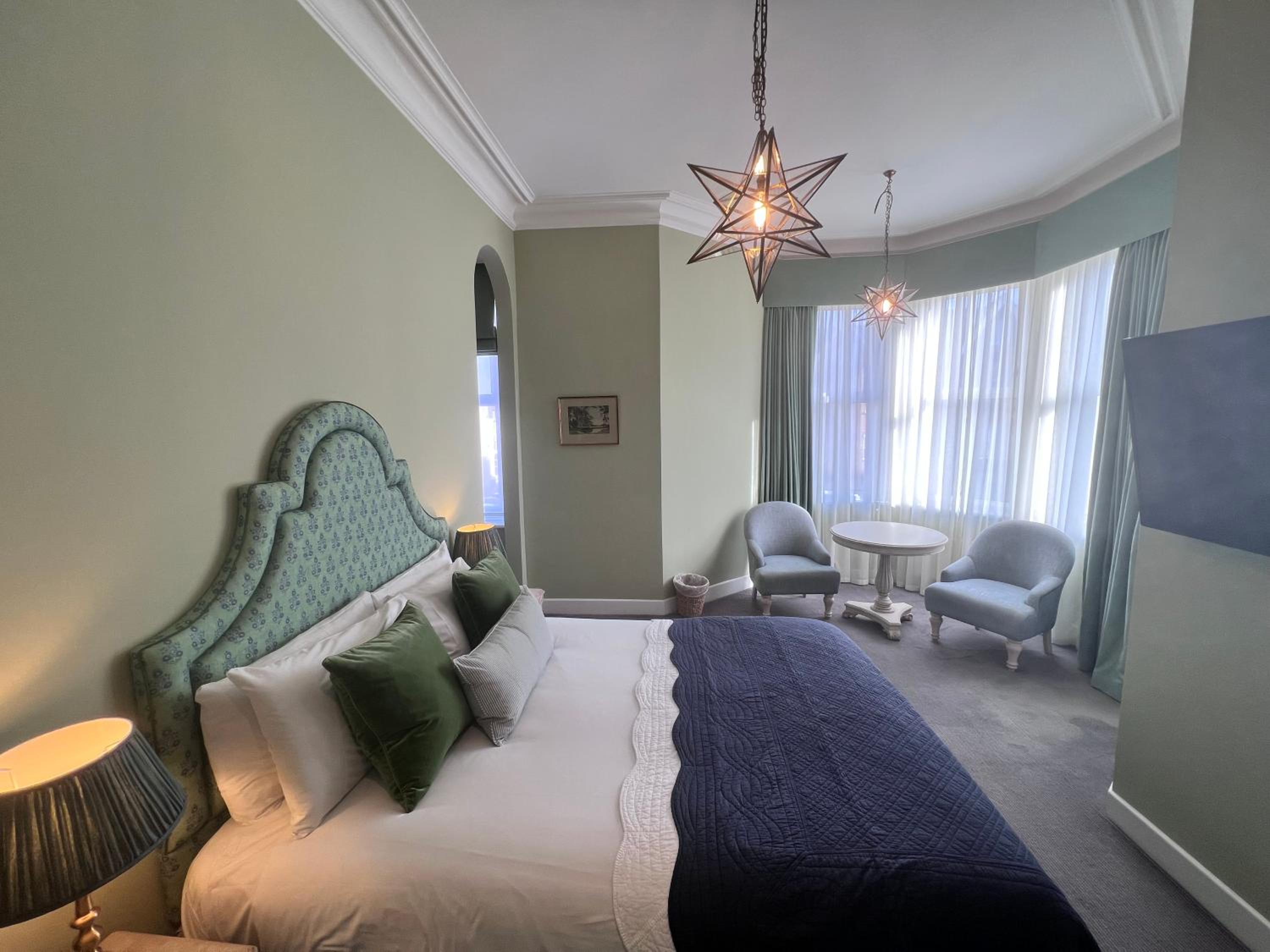 Suite  - Photo 4
