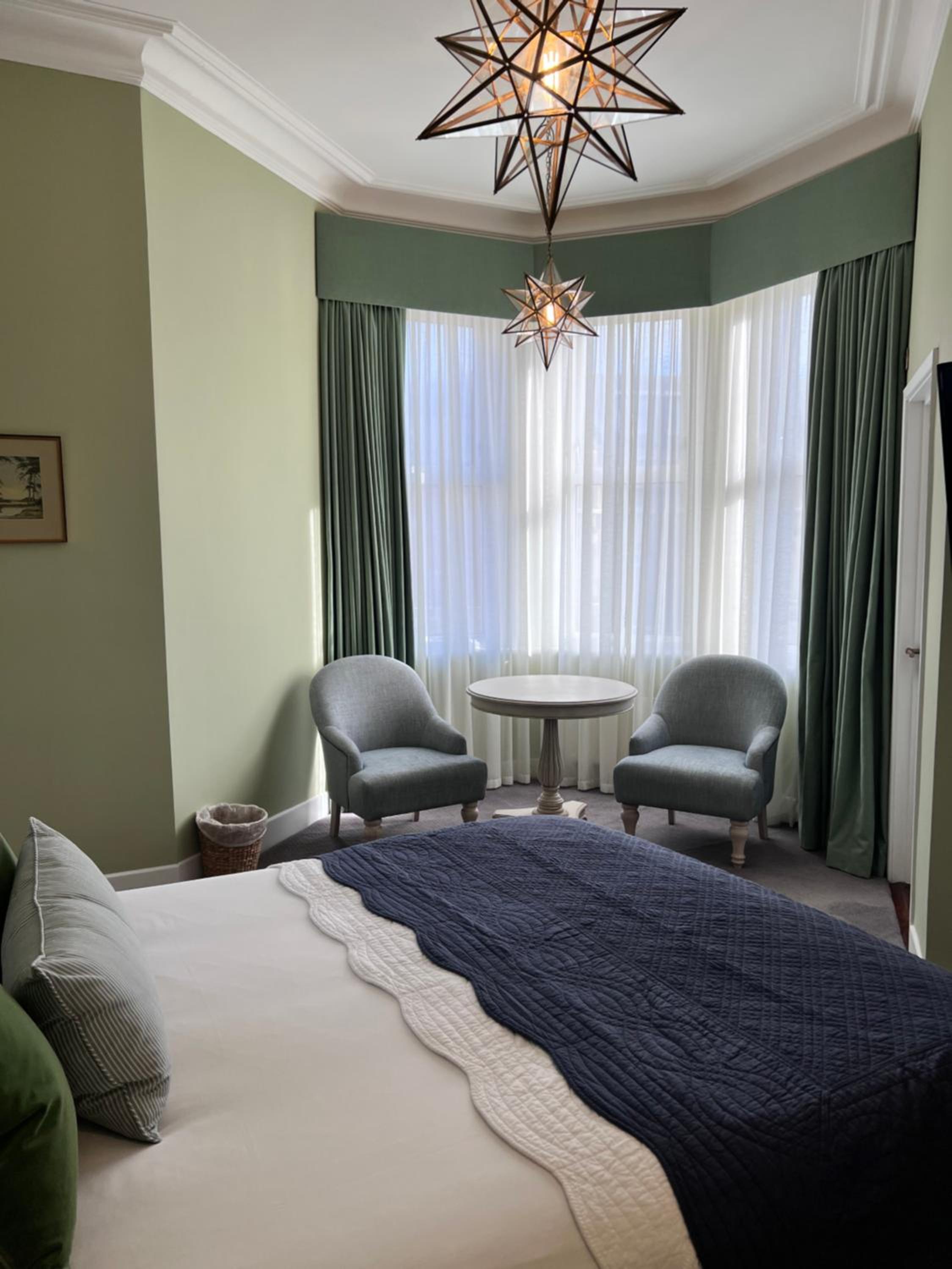 Suite  - Photo 5