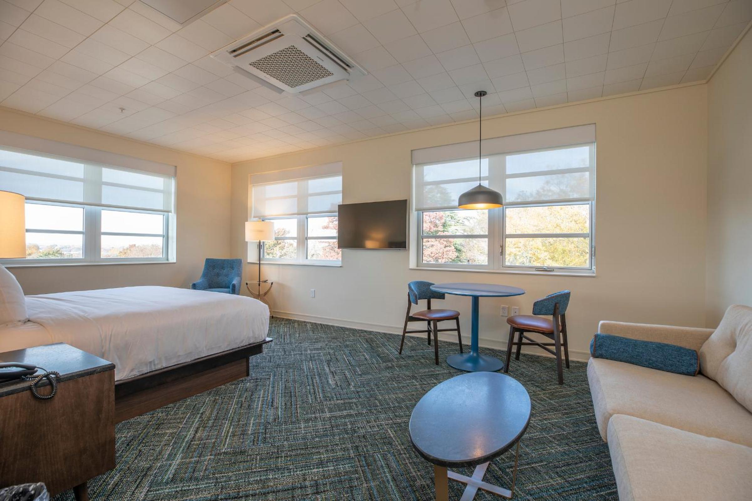 Queen Suite