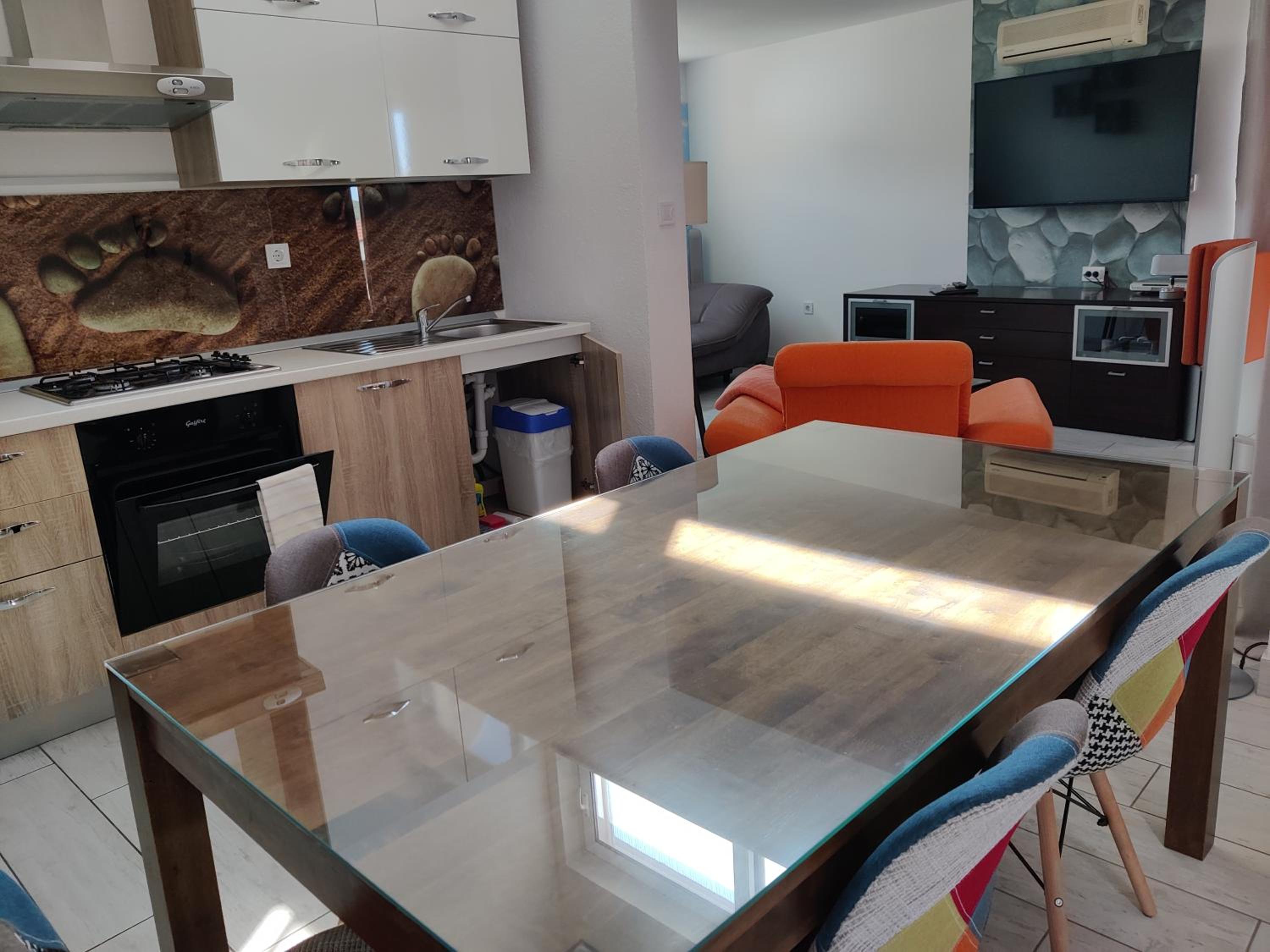 Penthouse Apartment - Photo 3