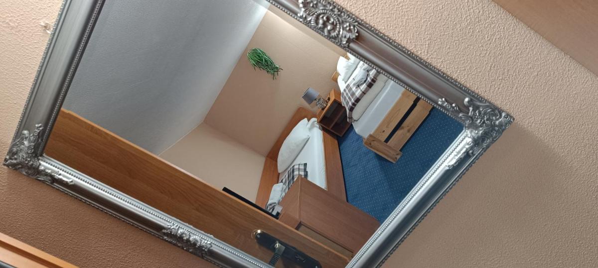 Triple Room - Photo 11